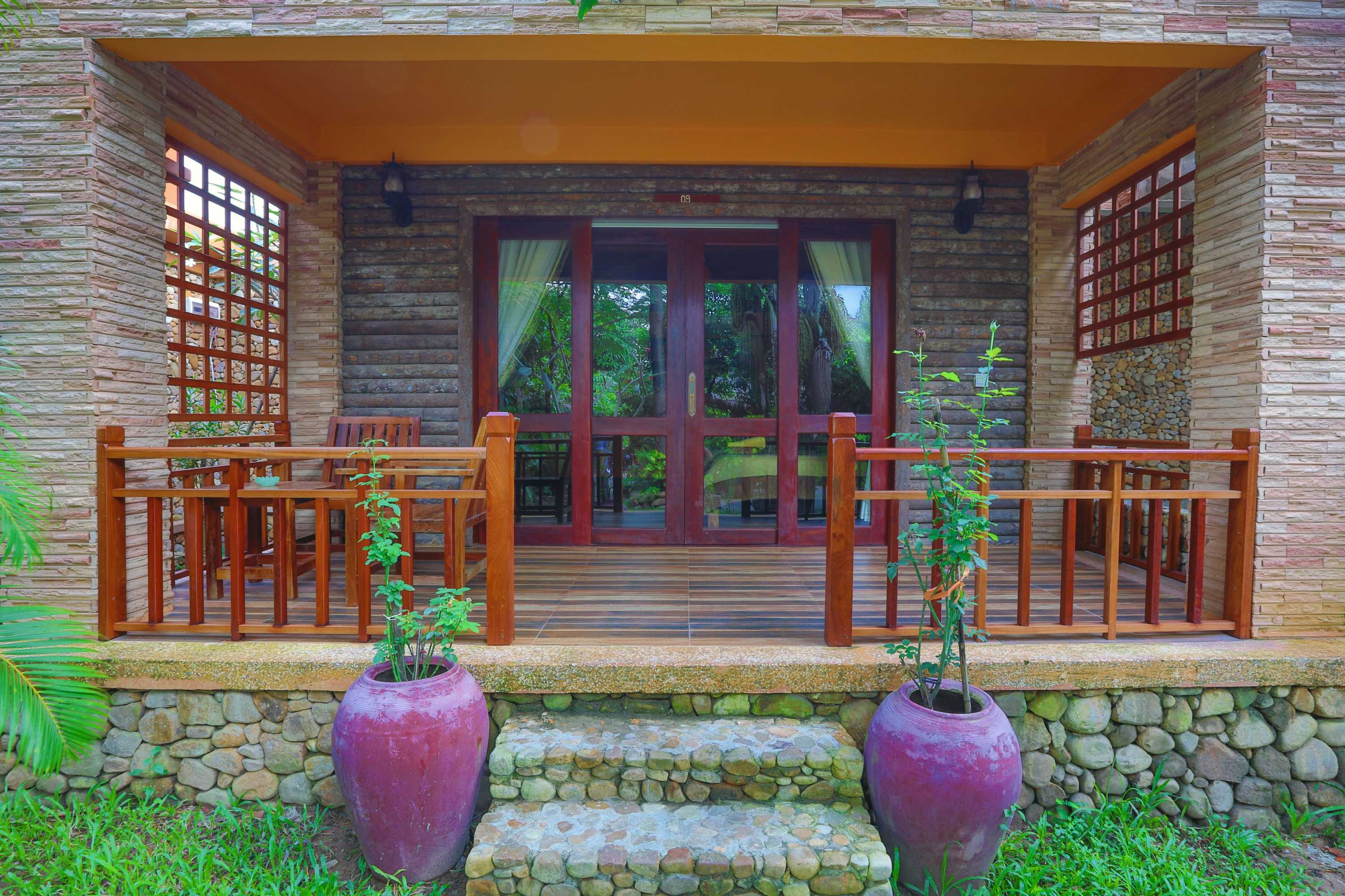Gift card for Natural Bungalows Restaurant And Bar Gift card for Natural Bungalows Restaurant And Bar