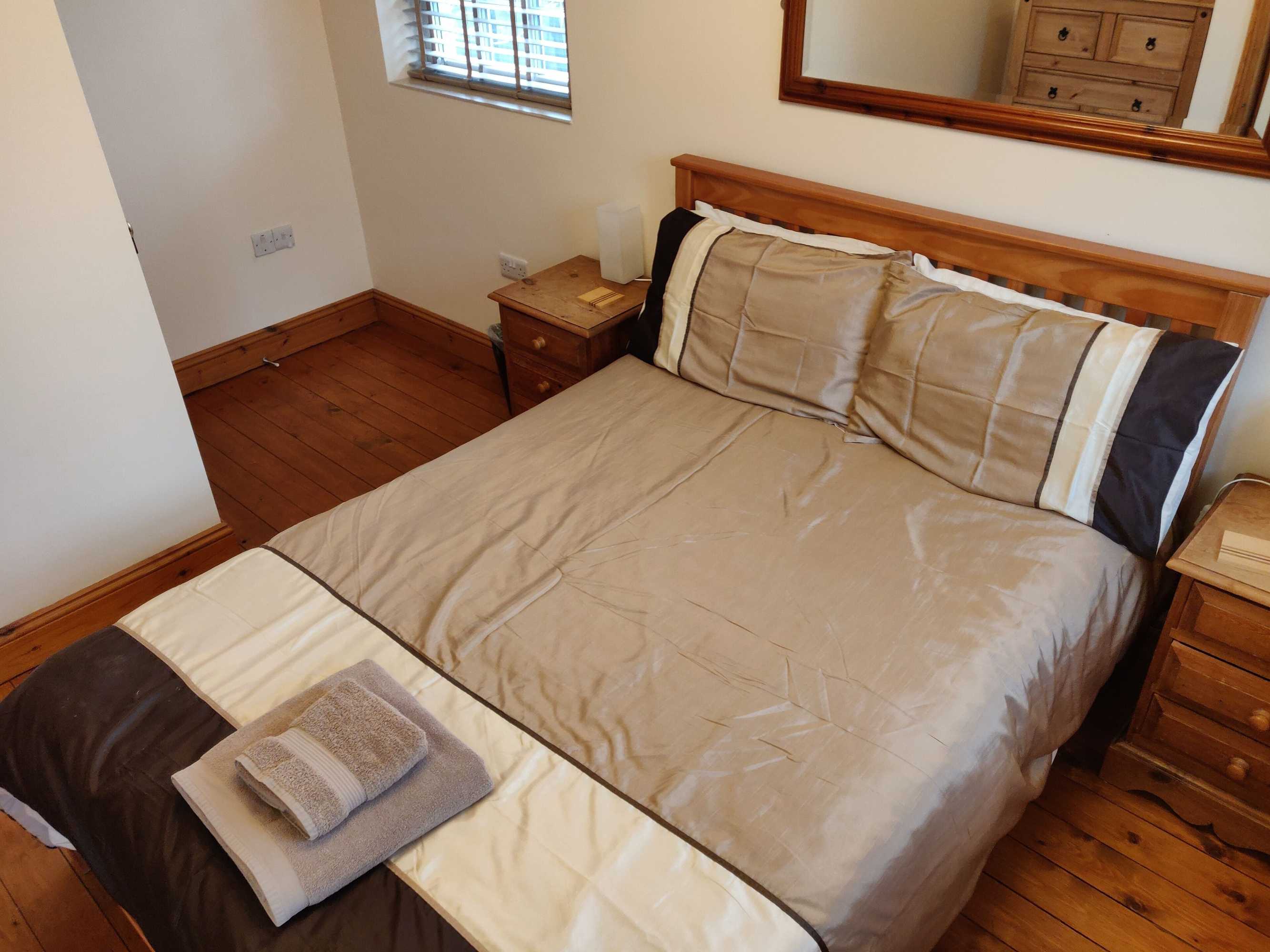 Gift card for 3 BR Ensuite Cottage Private Garden & Parking Near St Neots Gift card for 3 BR Ensuite Cottage Private Garden & Parking Near St Neots