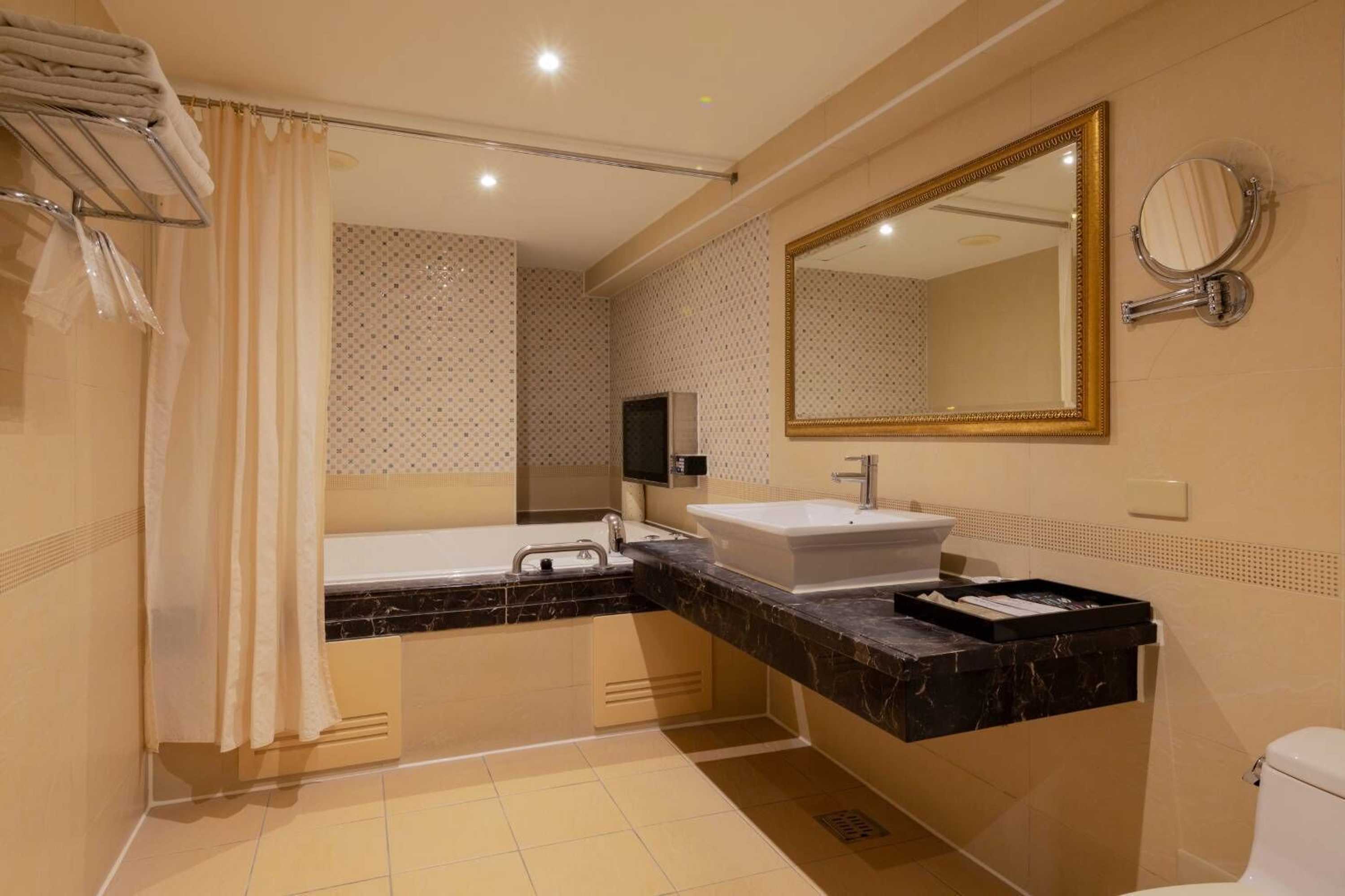 Gift card for Shihzuwan Hotel - Kaohsiung Station Gift card for Shihzuwan Hotel - Kaohsiung Station