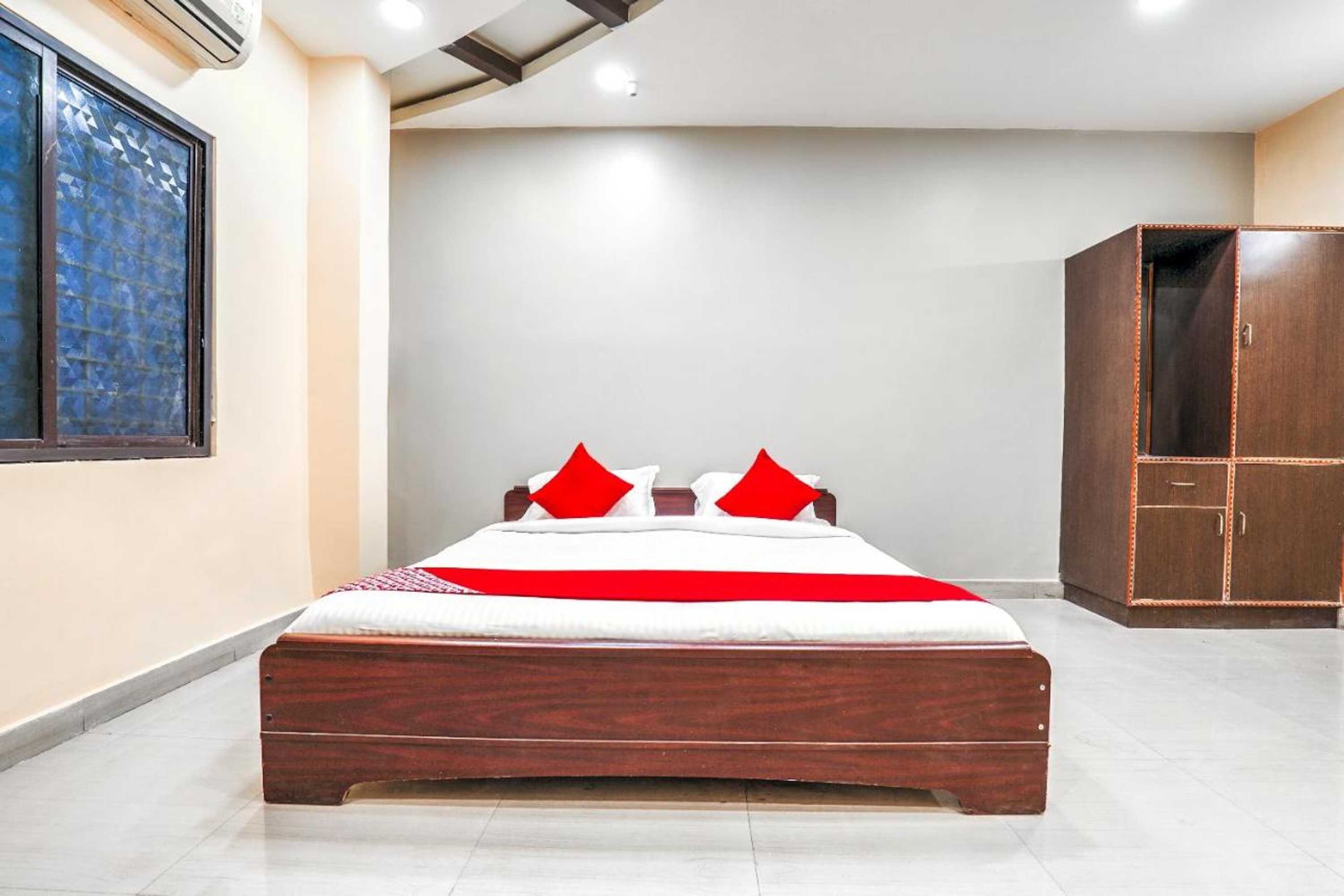 Gift card for Super Oyo Hotel O Sathya Inn Gift card for Super Oyo Hotel O Sathya Inn
