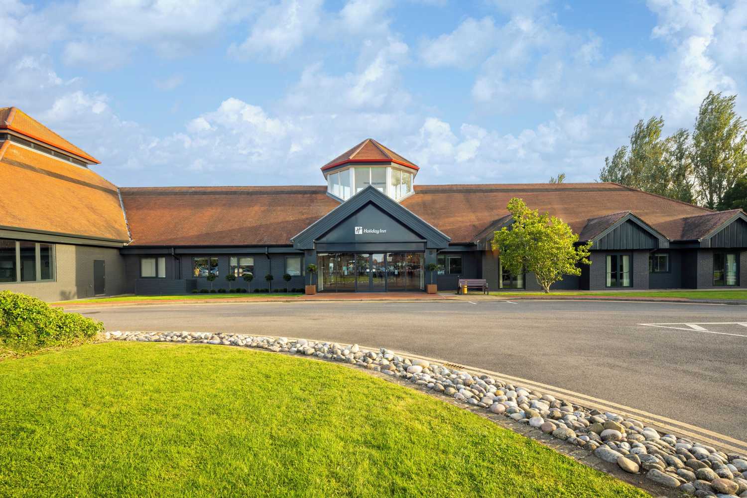 Gift card for Holiday Inn Aylesbury by Ihg Gift card for Holiday Inn Aylesbury by Ihg