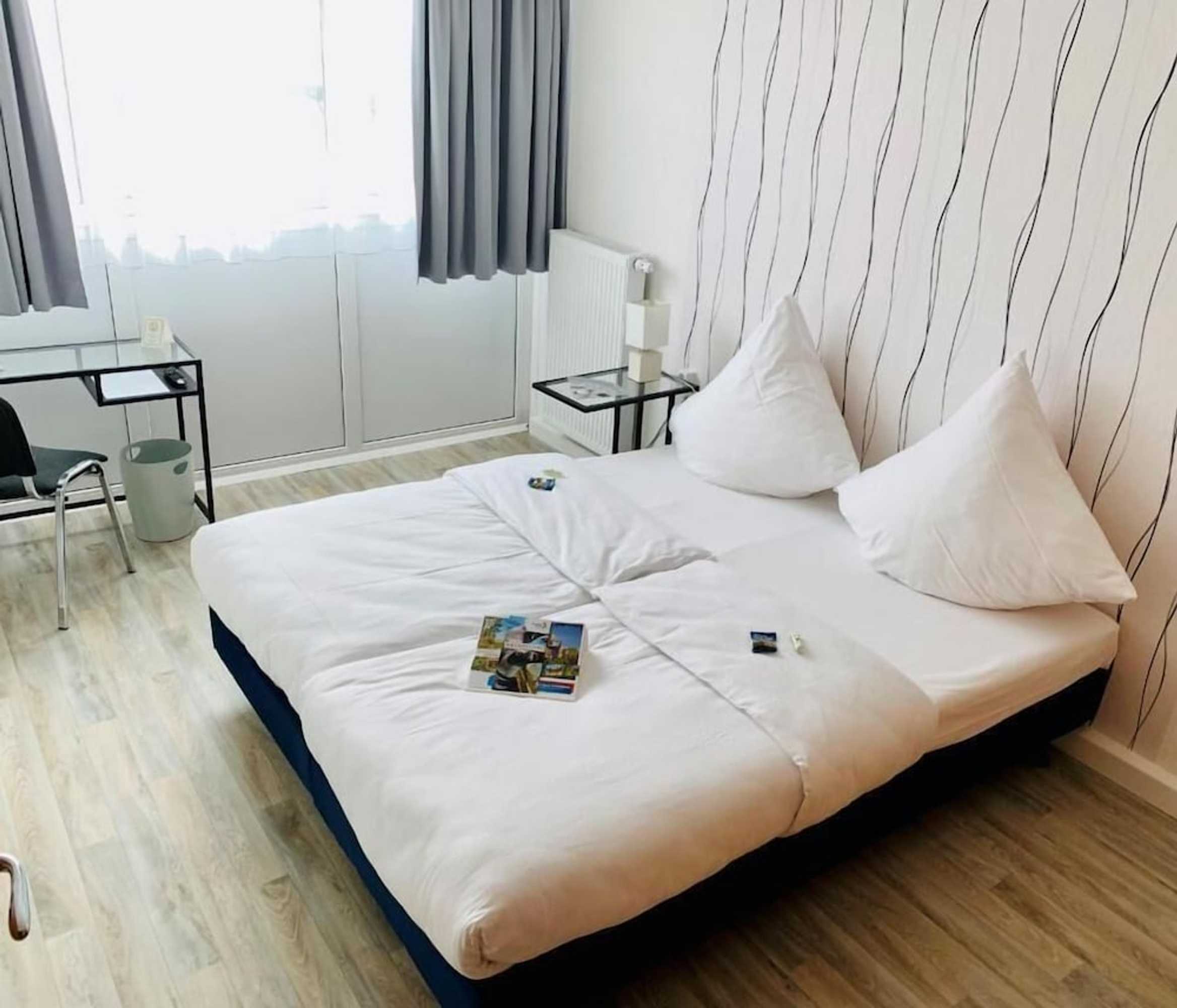 Gift card for [bee]village Messehotel Hannover-Laatzen