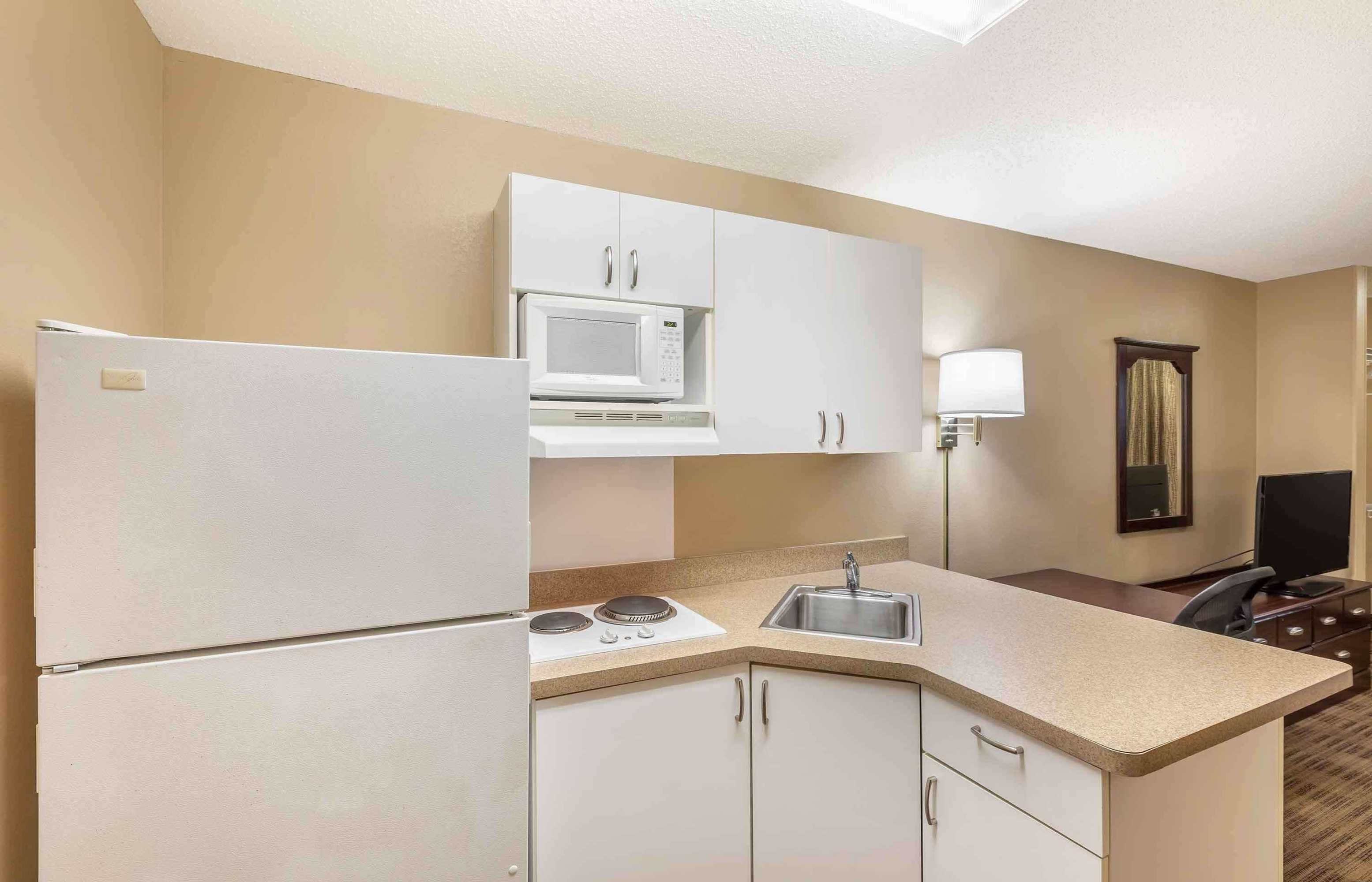 Gift card for Extended Stay America Select Suites - Milwaukee - Wauwatosa Gift card for Extended Stay America Select Suites - Milwaukee - Wauwatosa