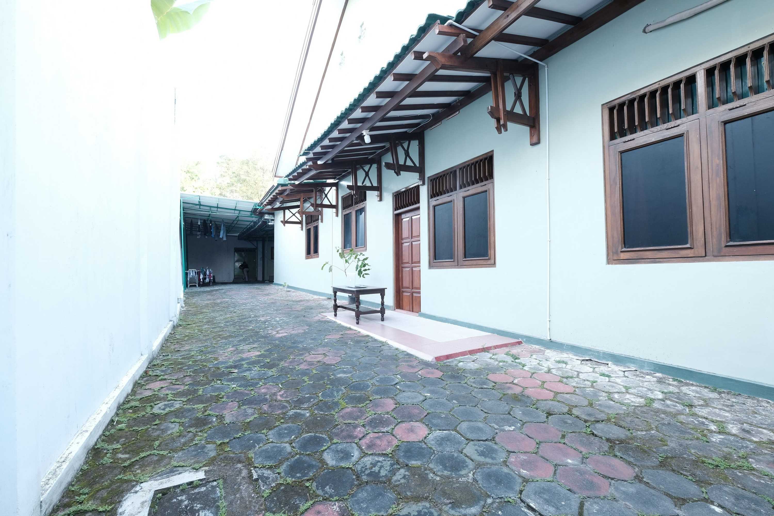 Gift card for Spot ON 92068 Pudja Kesuma Homestay Syariah Yogyakarta Gift card for Spot ON 92068 Pudja Kesuma Homestay Syariah Yogyakarta
