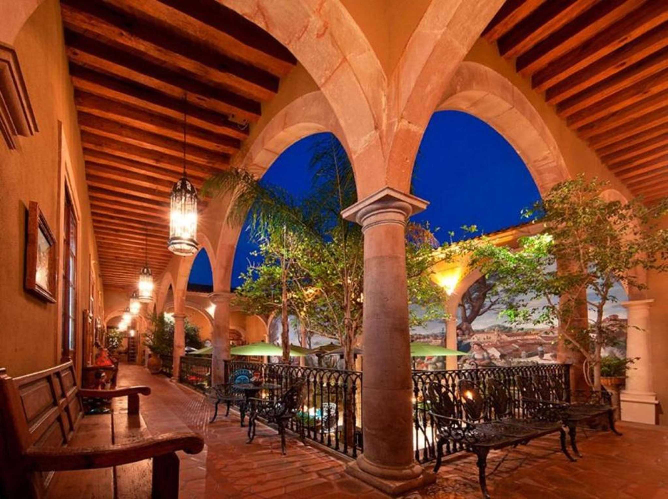 Gift card for Hotel Mansion de Los Sueños Gift card for Hotel Mansion de Los Sueños