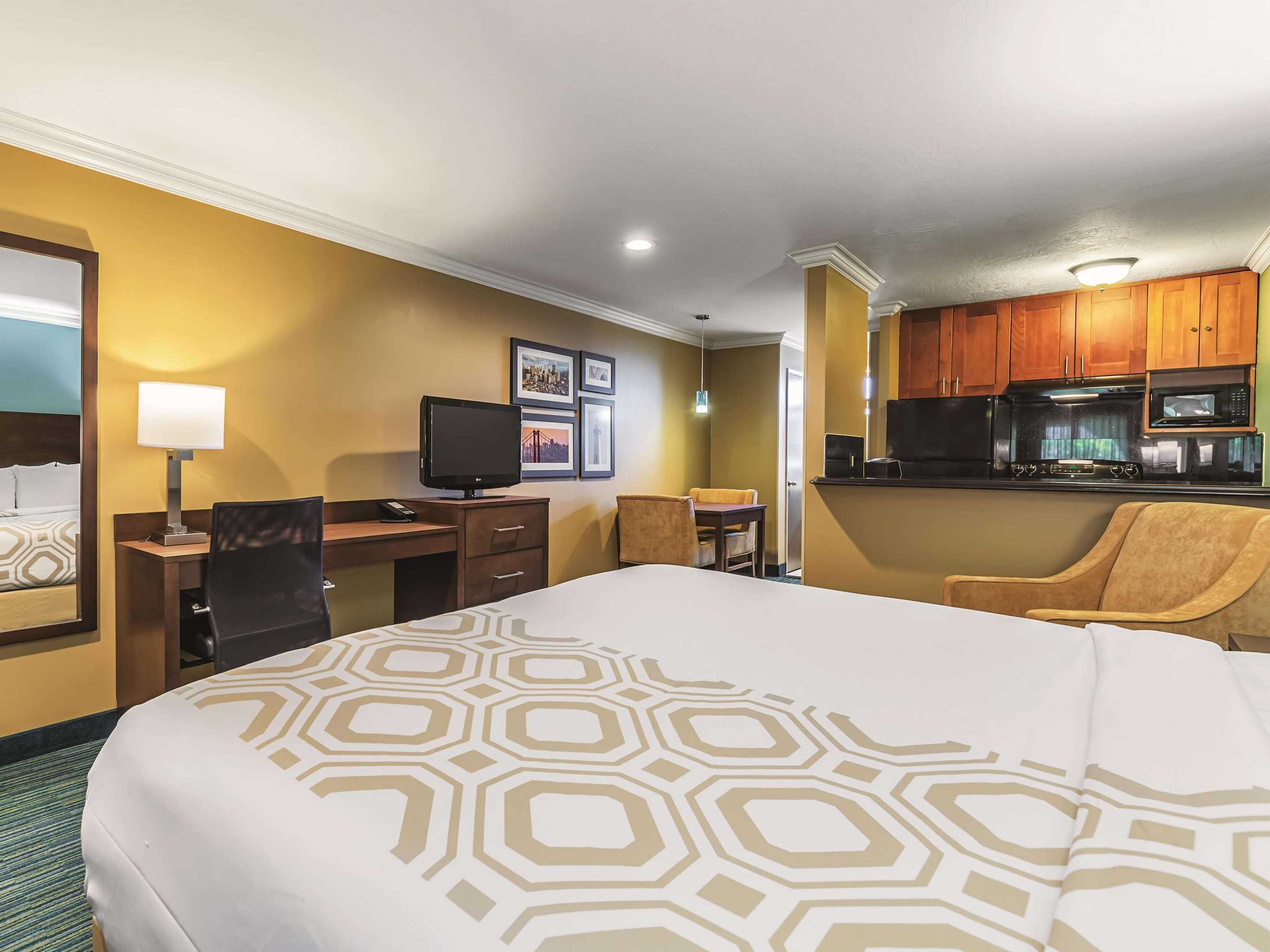 Gift card for La Quinta Inn & Suites by Wyndham San Francisco Airport West Gift card for La Quinta Inn & Suites by Wyndham San Francisco Airport West