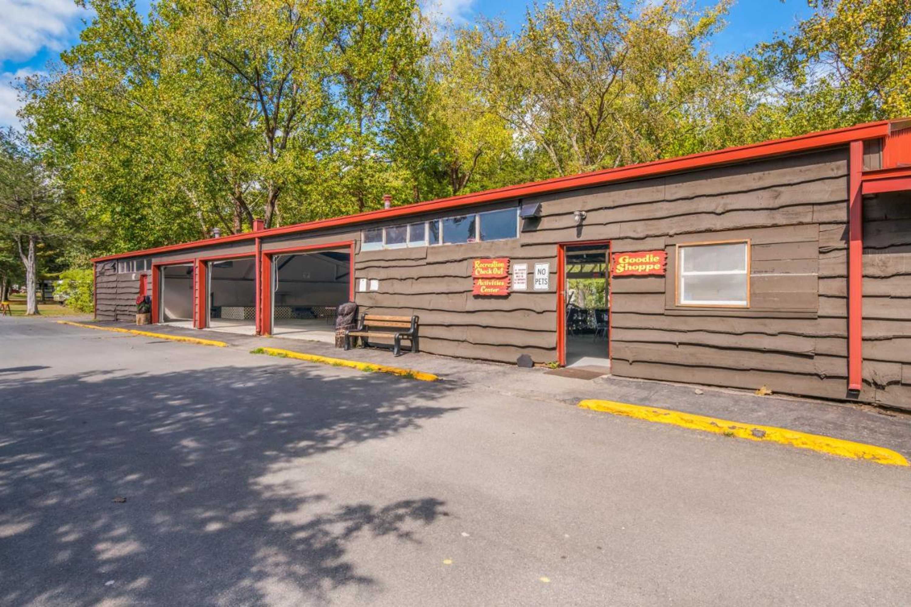 Gift card for Rondout Valley Camping Resort Deluxe Park Model 3
