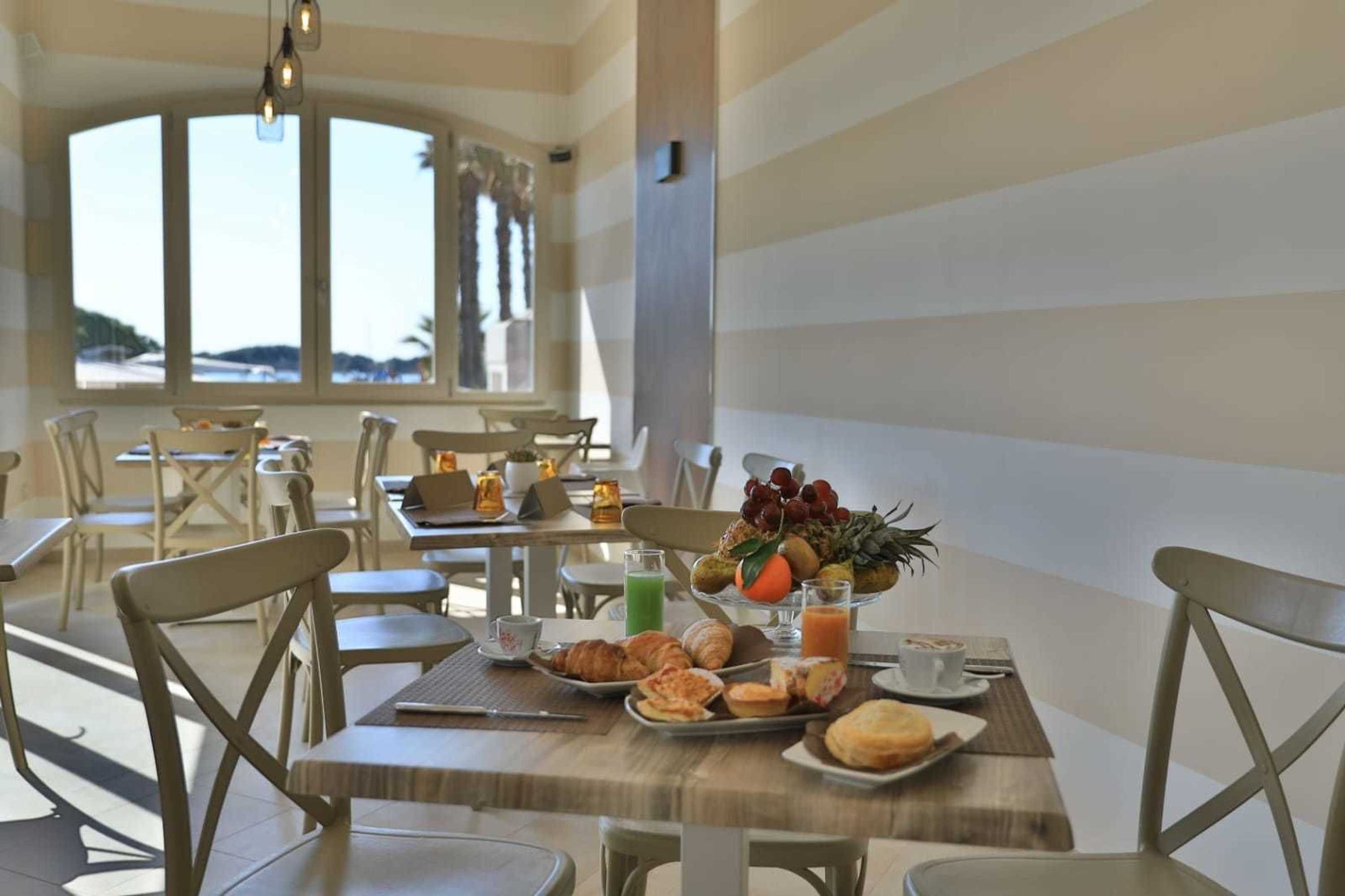 Gift card for B&b Bella Costa - Lungomare Porto Cesareo Gift card for B&b Bella Costa - Lungomare Porto Cesareo