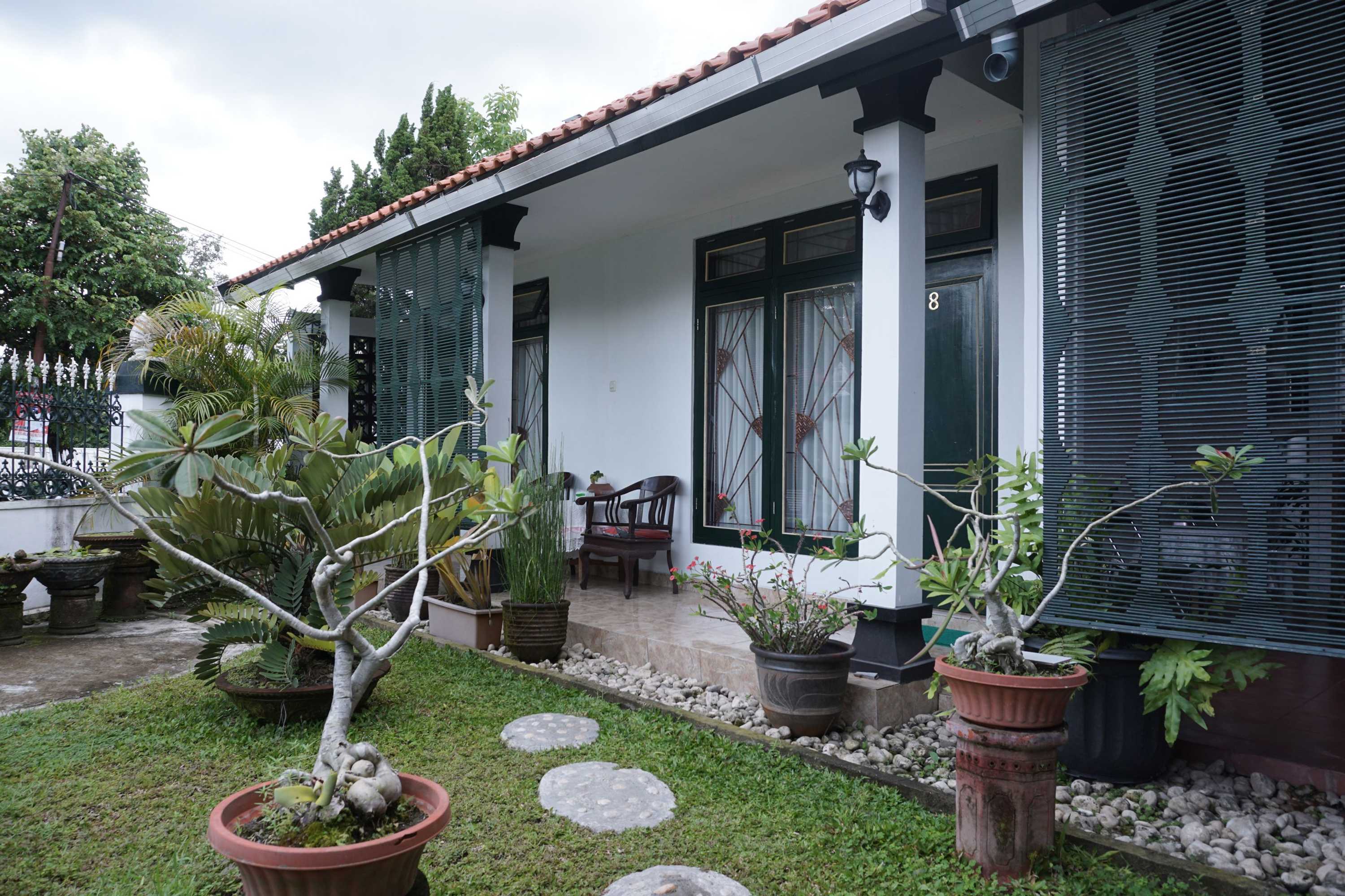 Gift card for Reddoorz at Griya Cemara Homestay Yogyakarta Gift card for Reddoorz at Griya Cemara Homestay Yogyakarta
