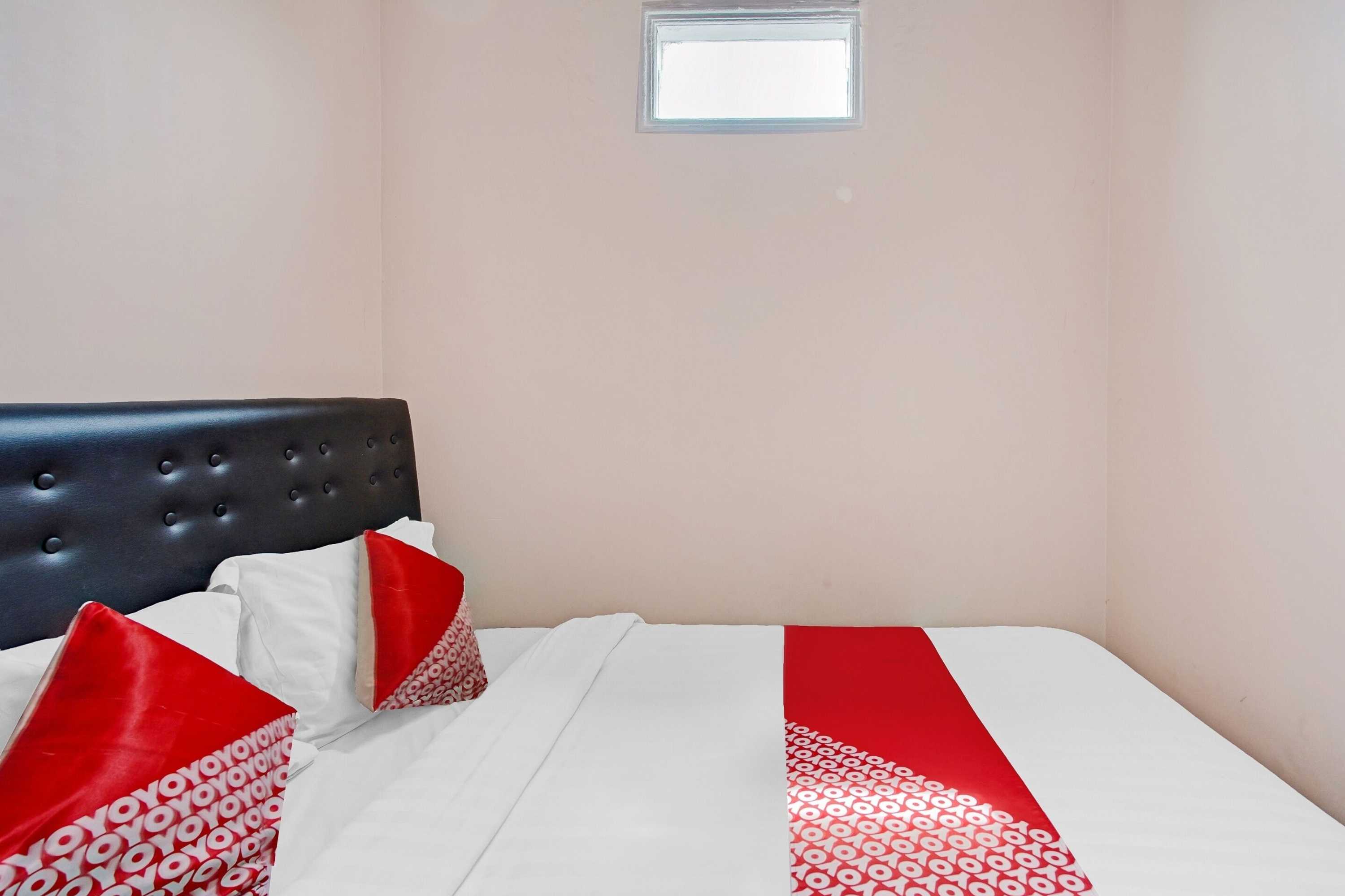 Gift card for Oyo 90234 Dhoho Family Guest House