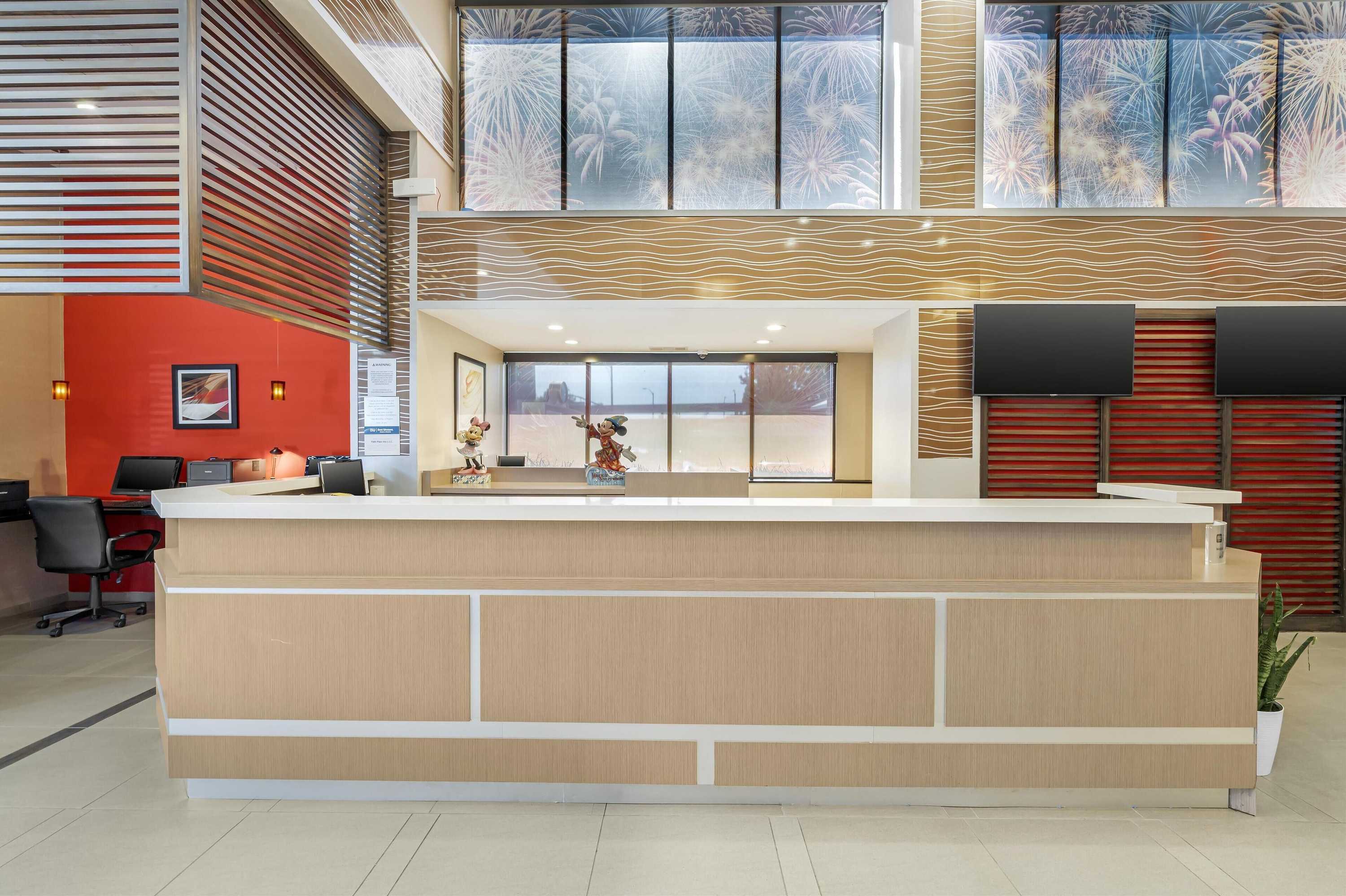 Gift card for Best Western Plus Park Place Inn - Mini Suites