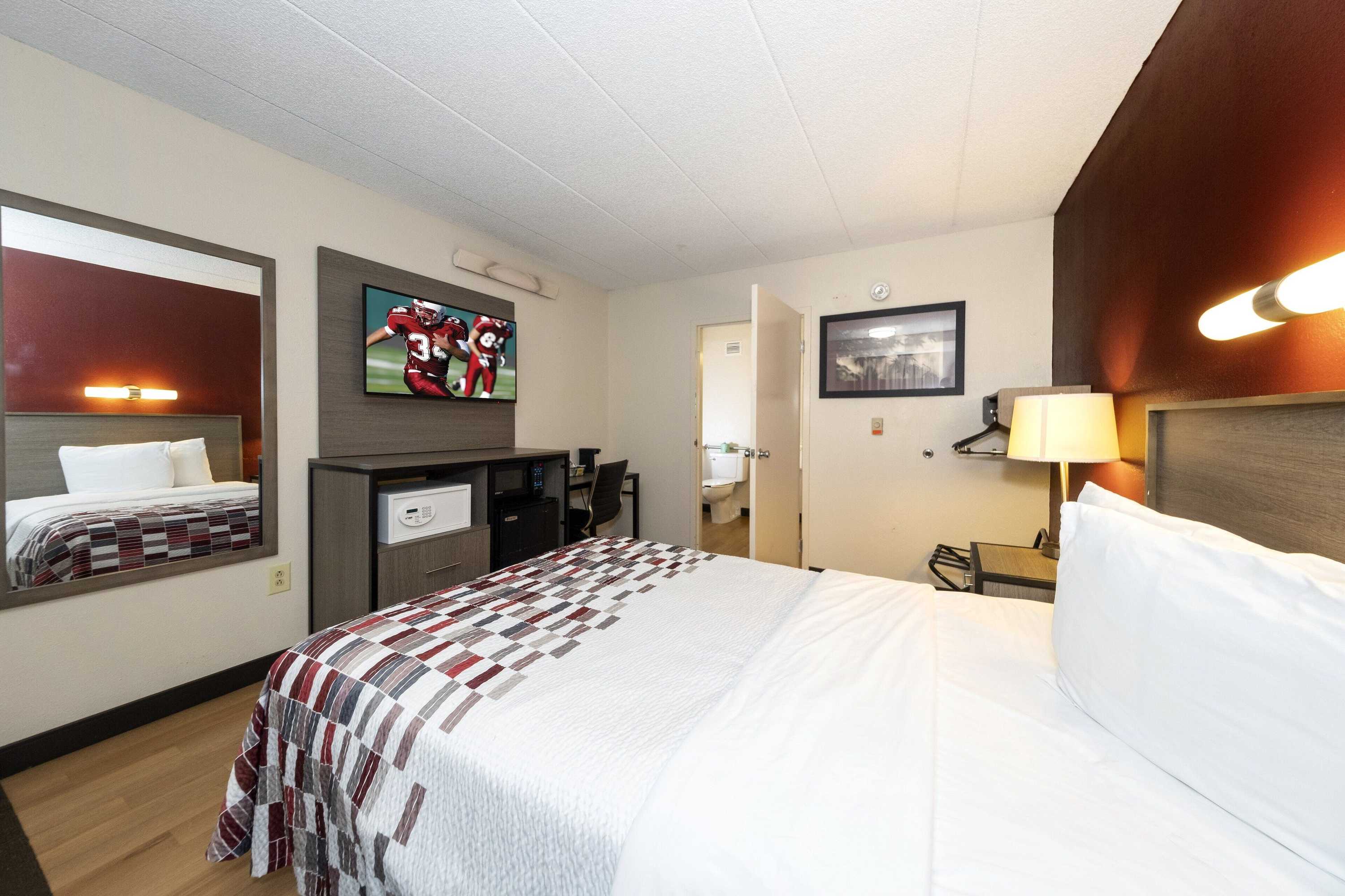 Gift card for Red Roof Inn Edison Gift card for Red Roof Inn Edison