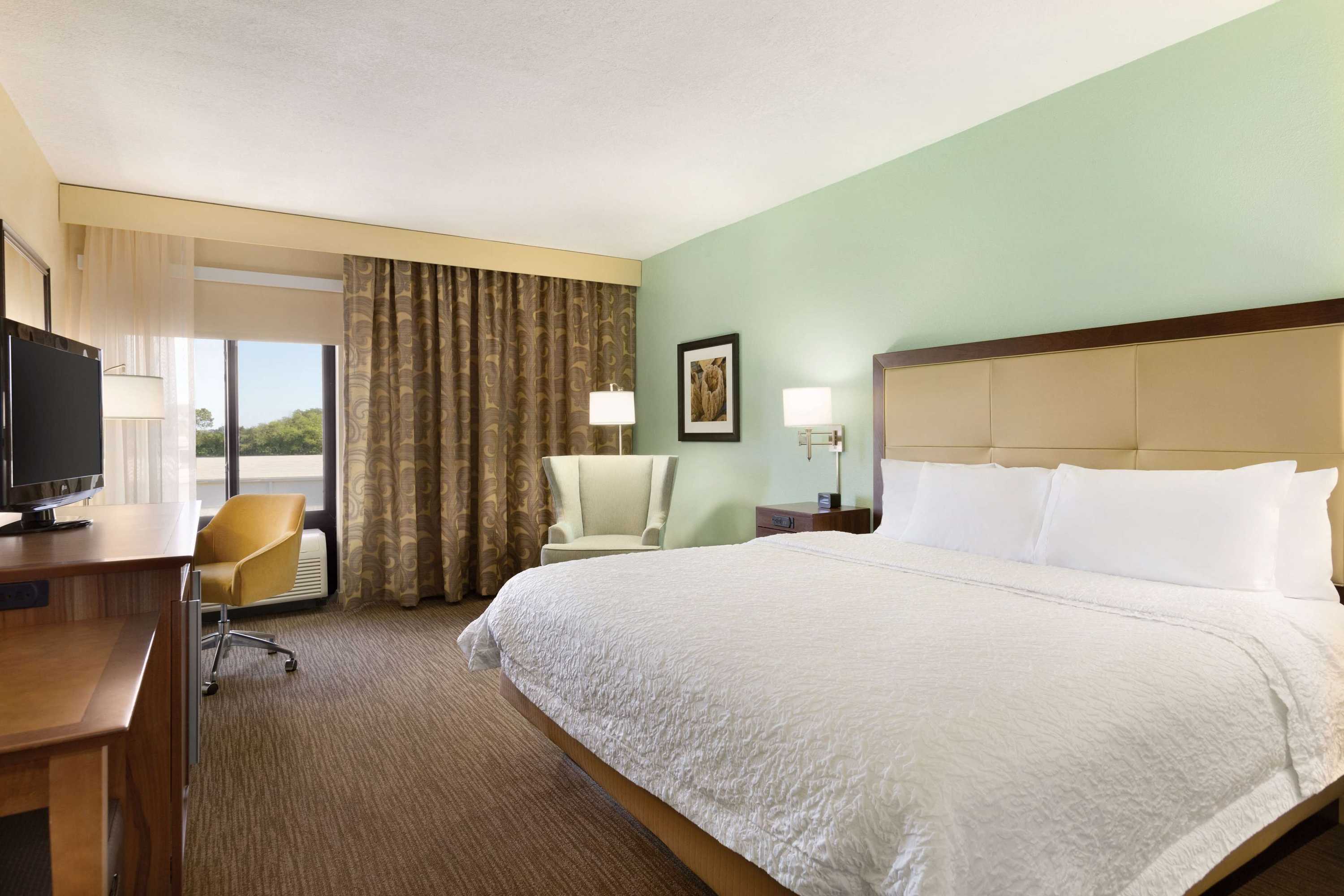 Gift card for Hampton Inn & Suites Tarpon Springs Gift card for Hampton Inn & Suites Tarpon Springs