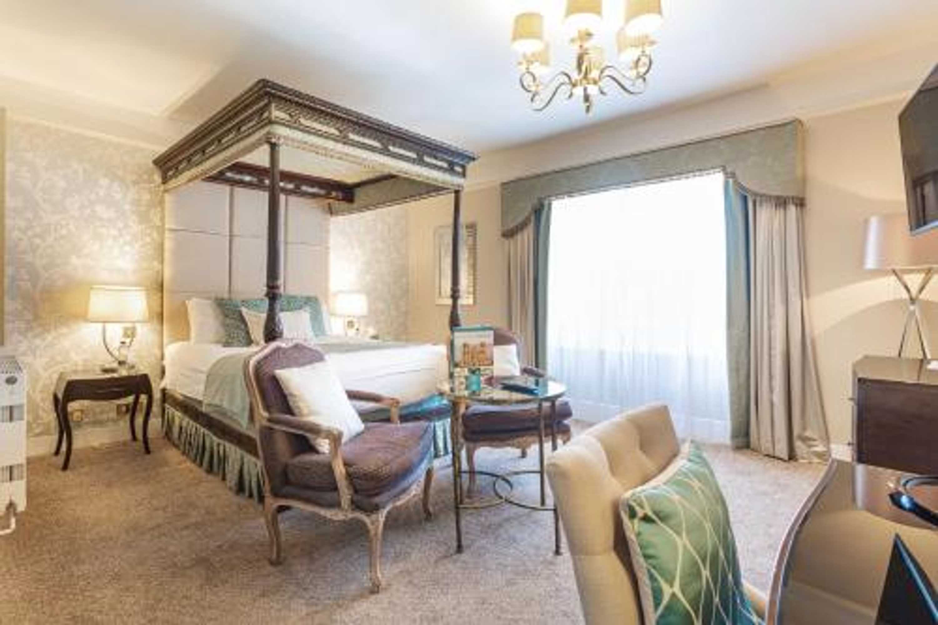 Gift card for The Swan Hotel, Wells, Somerset Gift card for The Swan Hotel, Wells, Somerset