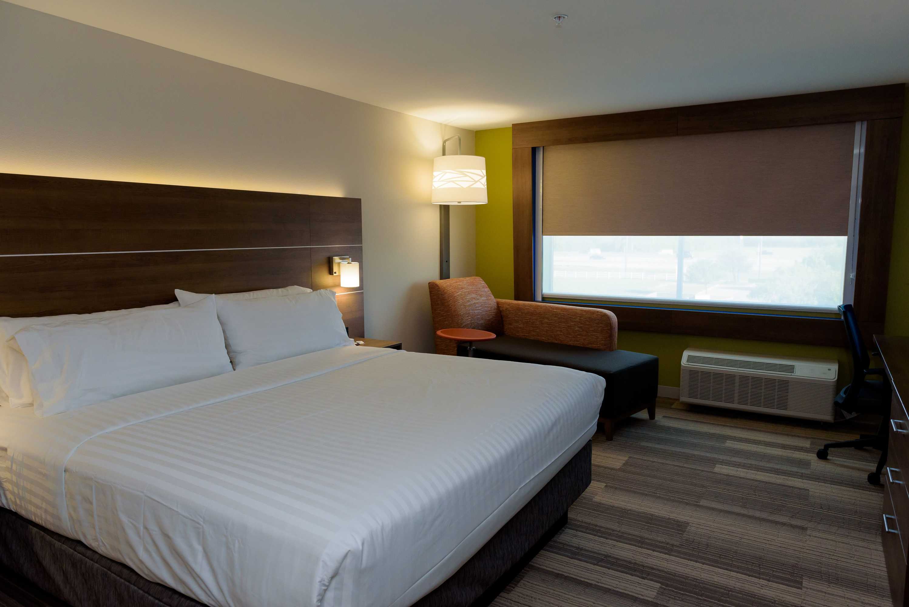 Gift card for Holiday Inn Express & Suites Mckinney - Frisco East by Ihg Gift card for Holiday Inn Express & Suites Mckinney - Frisco East by Ihg