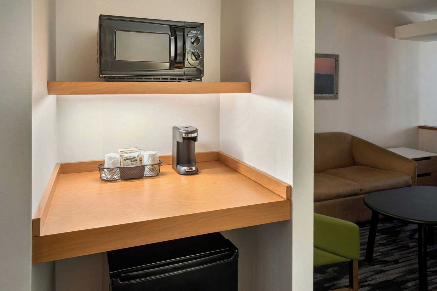 Gift card for Fairfield Inn & Suites by Marriott Woodbridge