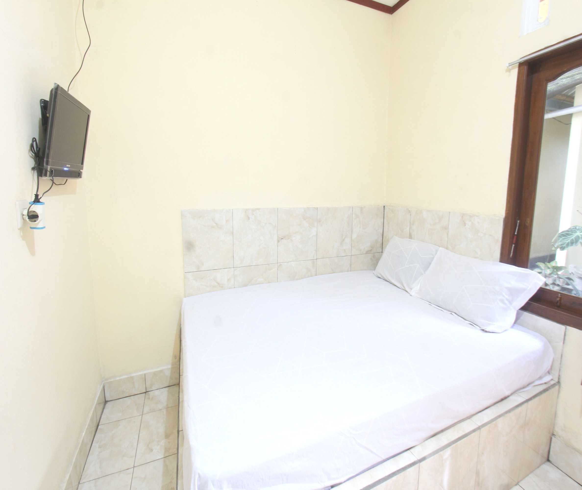 Gift card for Oyo 93666 Lestari Homestay Gift card for Oyo 93666 Lestari Homestay