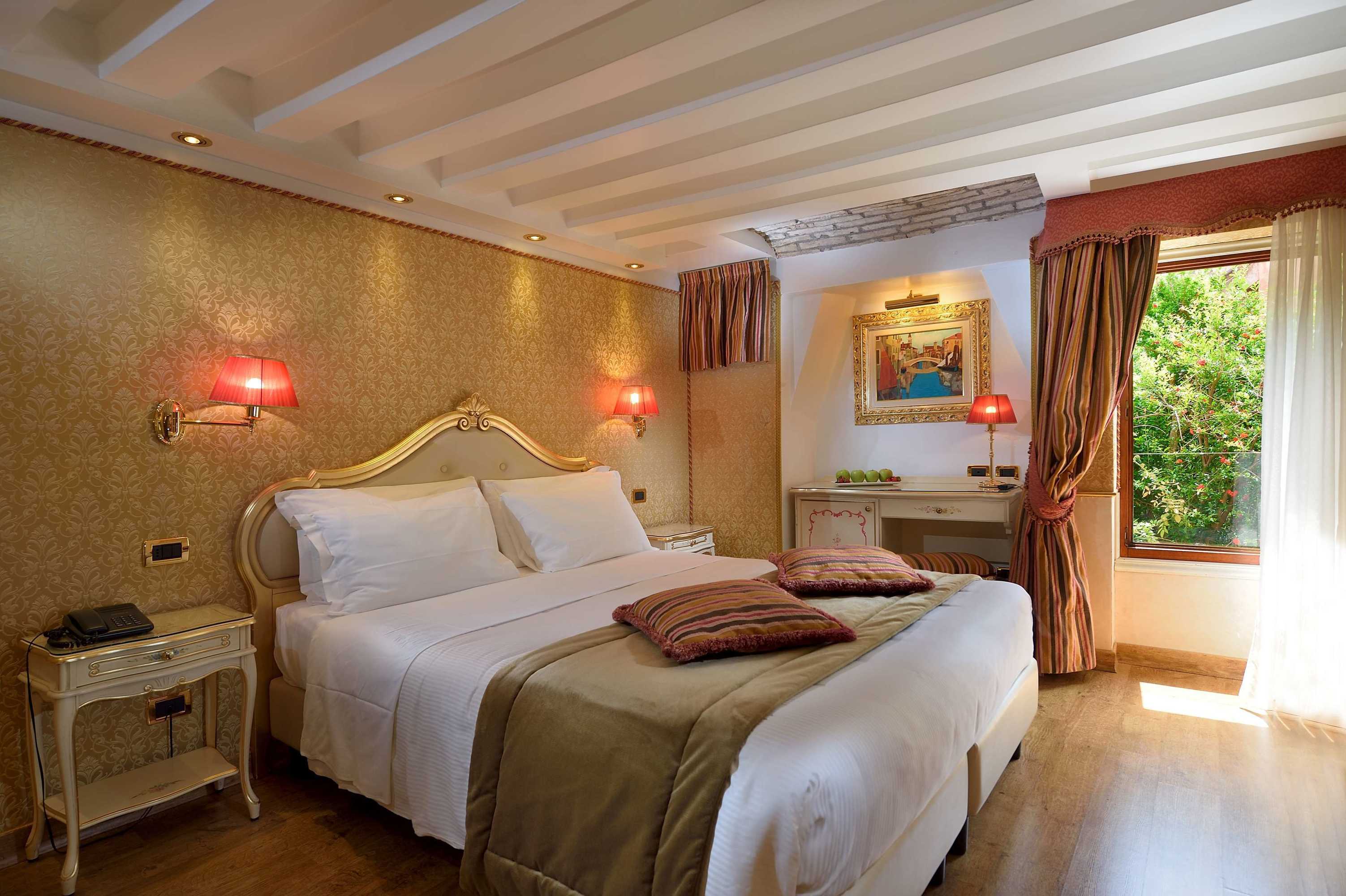 Gift card for Hotel Olimpia Venice, BW Signature Collection 3sup Gift card for Hotel Olimpia Venice, BW Signature Collection 3sup