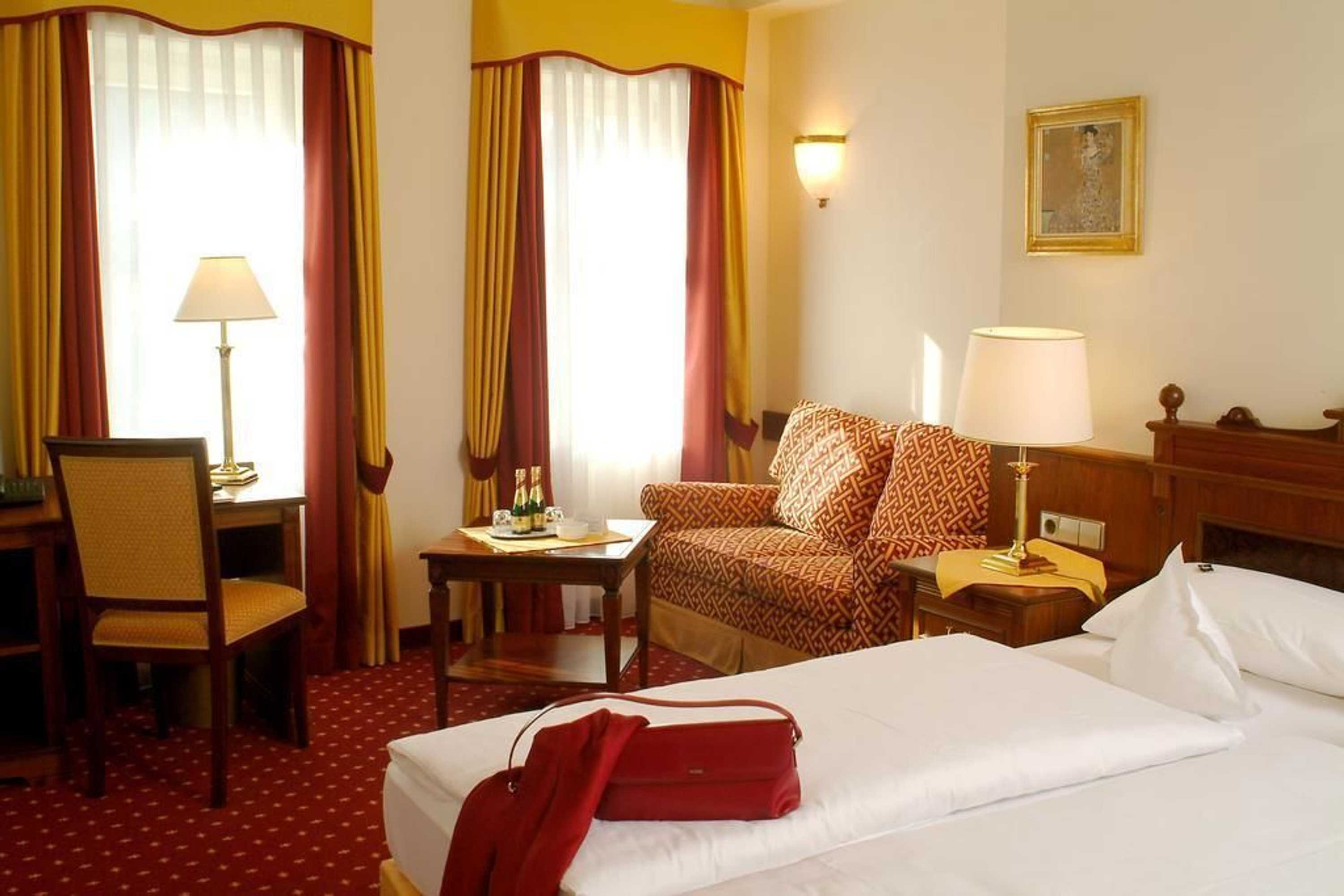 Gift card for Landhotel Zum Hessenpark Gift card for Landhotel Zum Hessenpark