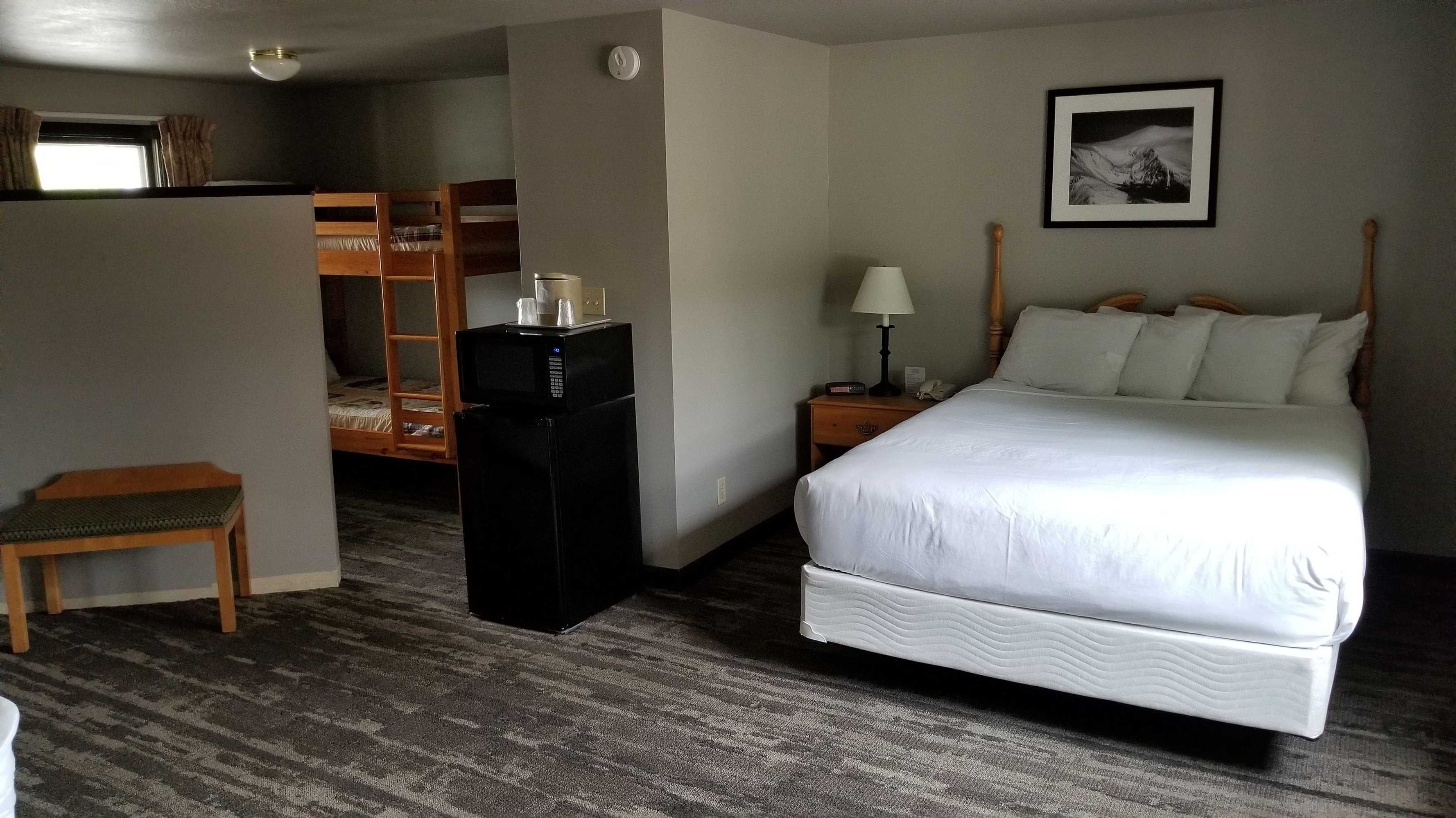 Gift card for Green Granite Inn, Ascend Hotel Collection Gift card for Green Granite Inn, Ascend Hotel Collection