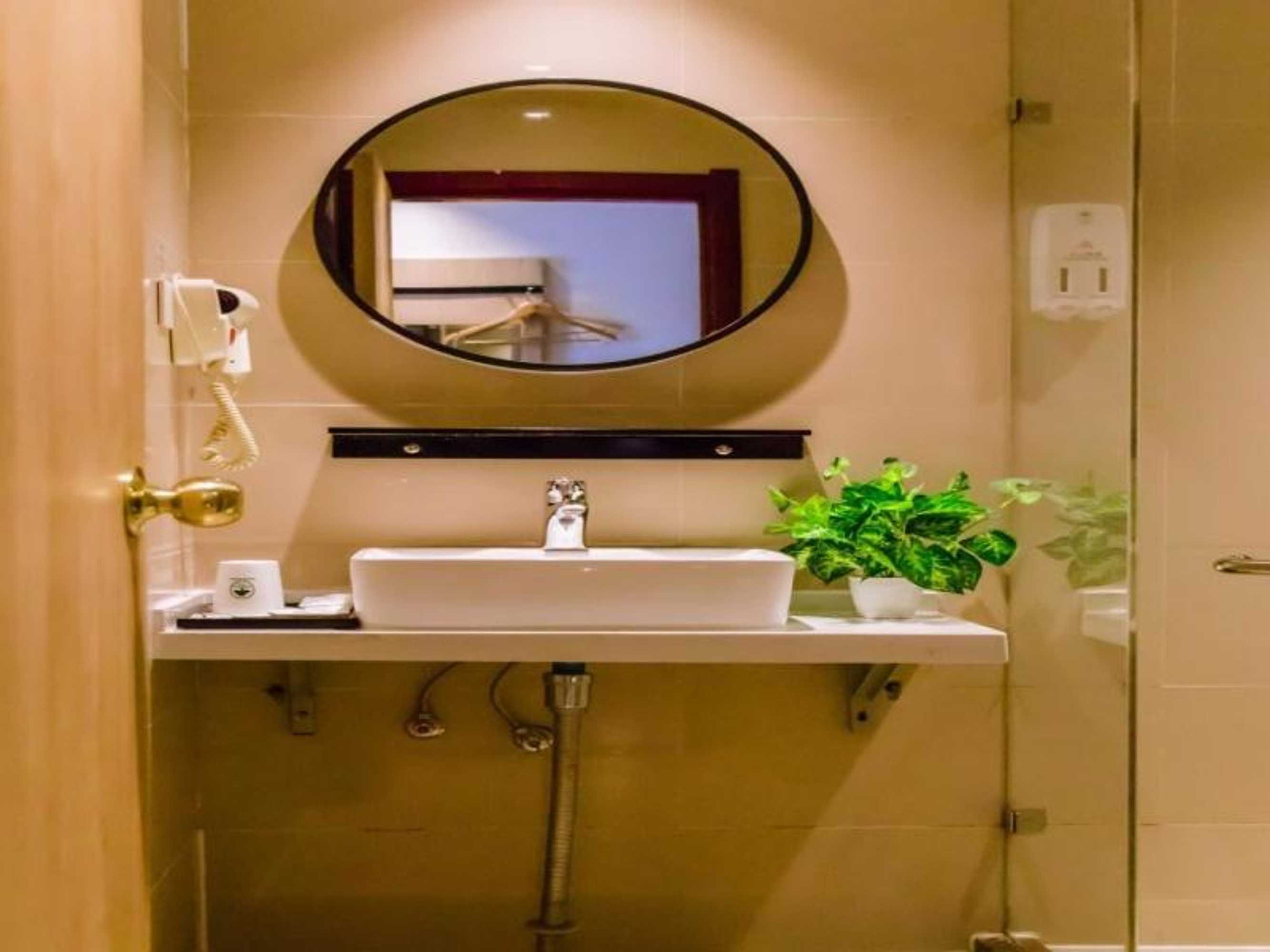 Gift card for Greentree Inn Anhui Xuancheng South Zhuangyuan Road Express Hotel Gift card for Greentree Inn Anhui Xuancheng South Zhuangyuan Road Express Hotel