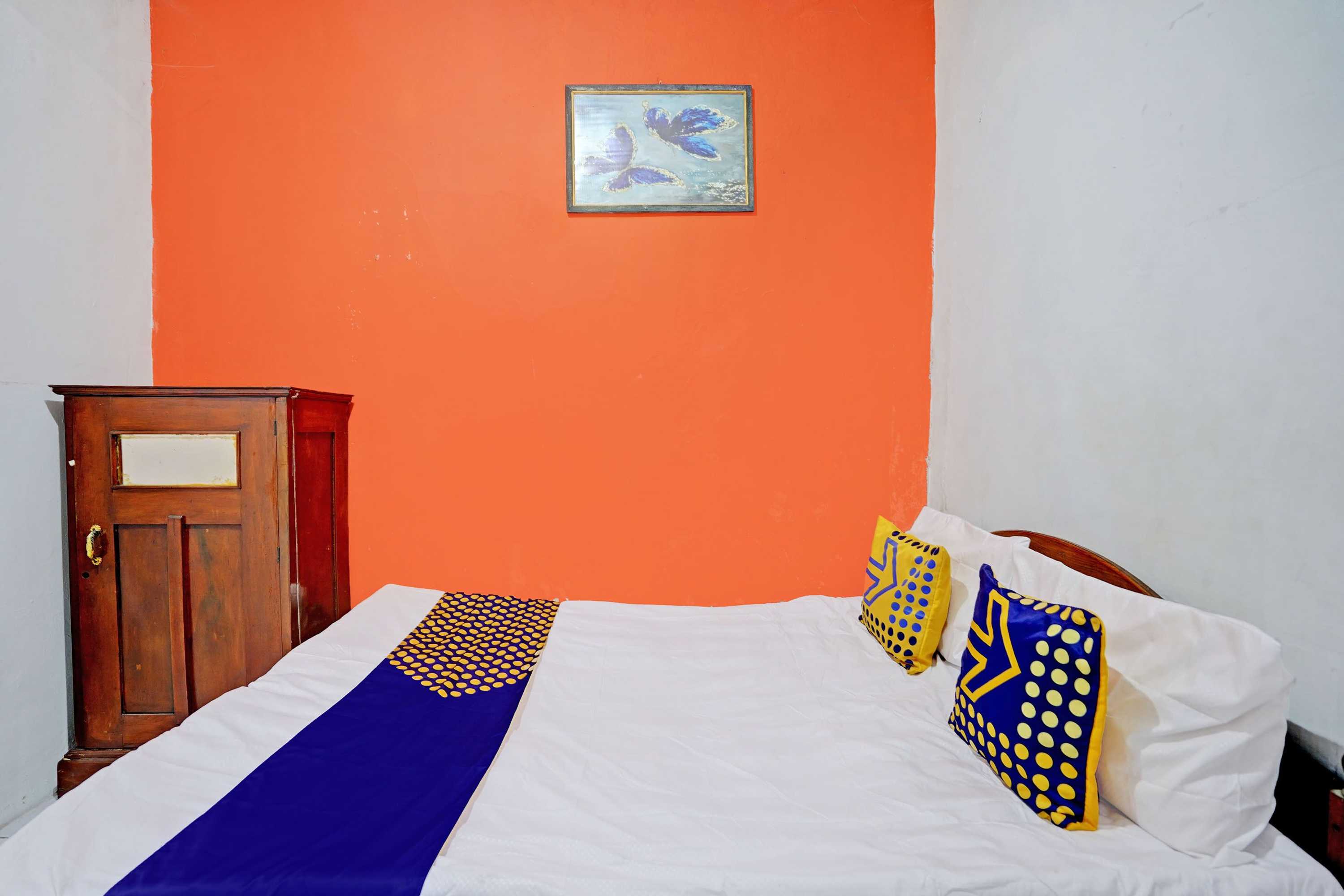 Gift card for Oyo Life 92921 Omaya Kost Syariah Gift card for Oyo Life 92921 Omaya Kost Syariah