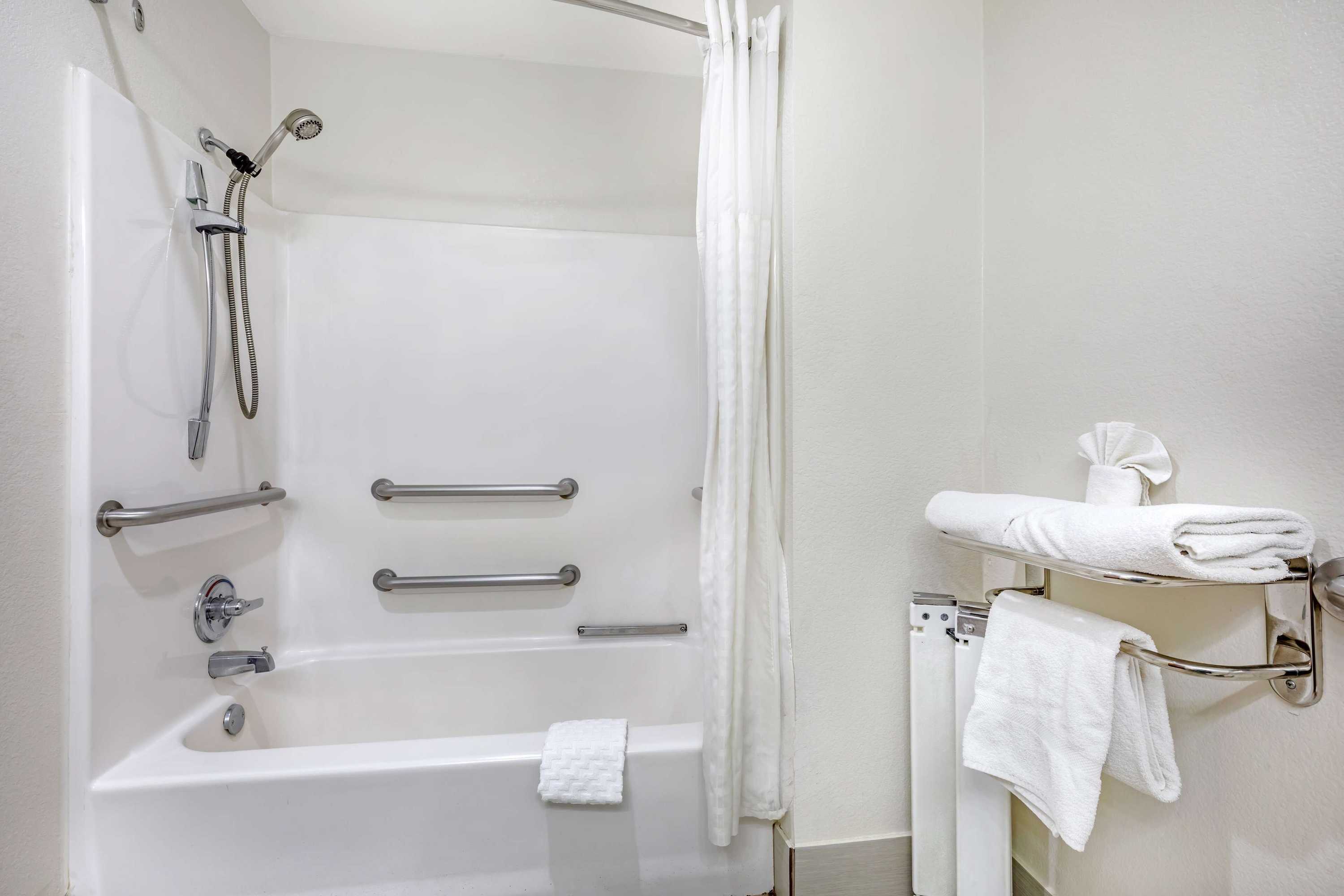 Gift card for Best Western Club House Inn & Suites