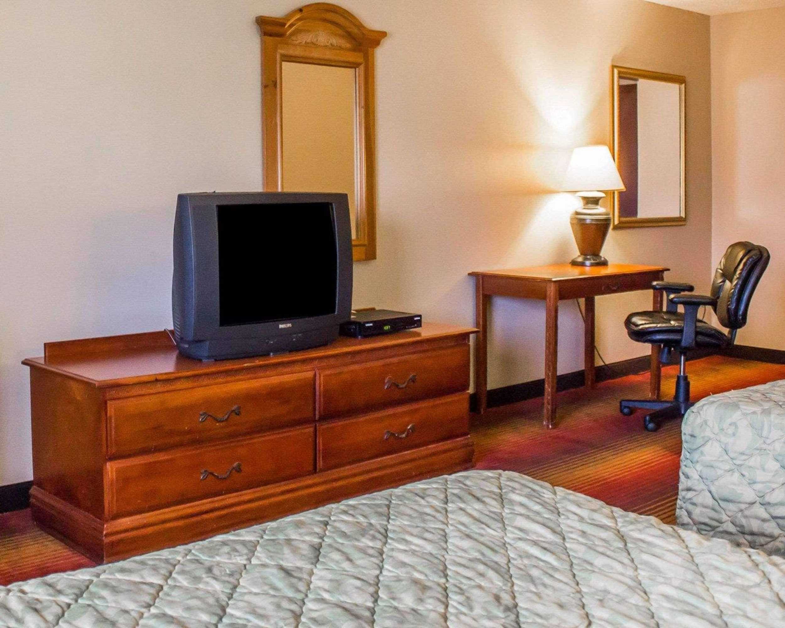 Gift card for Rodeway Inn Huntington Station - Melville Gift card for Rodeway Inn Huntington Station - Melville