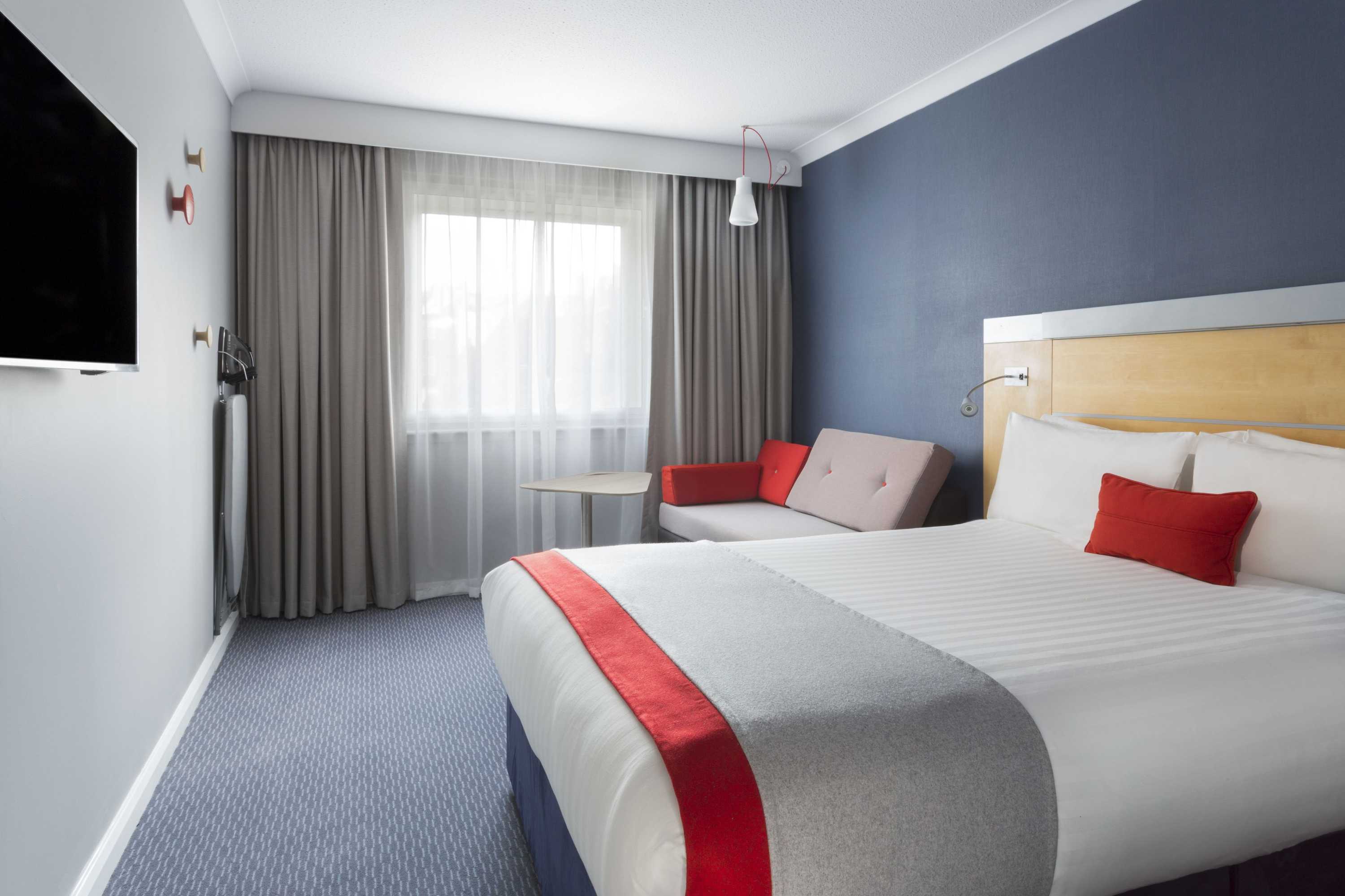 Gift card for Holiday Inn Express London - Park Royal by Ihg Gift card for Holiday Inn Express London - Park Royal by Ihg