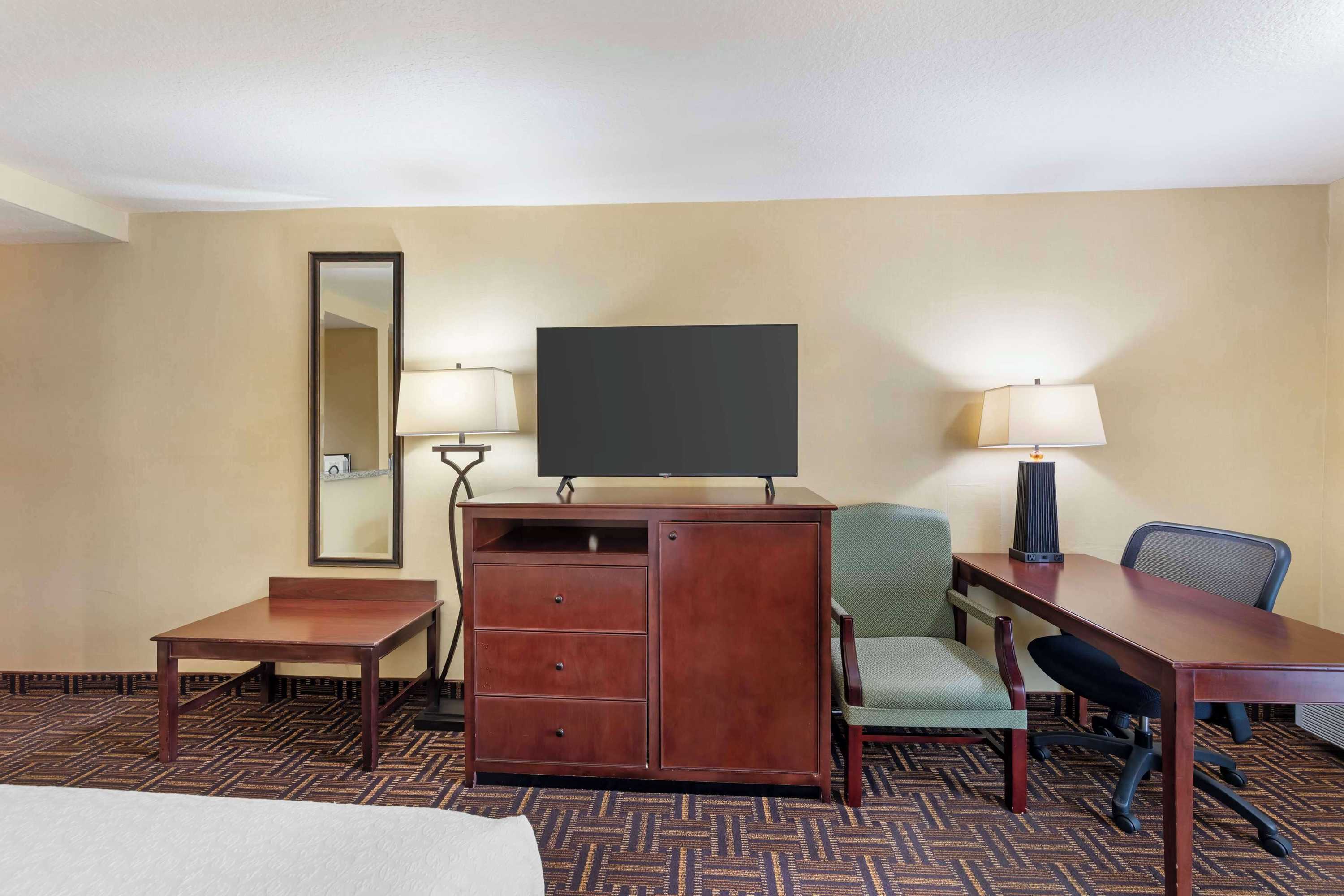 Gift card for Best Western Plus Redondo Beach Inn Gift card for Best Western Plus Redondo Beach Inn