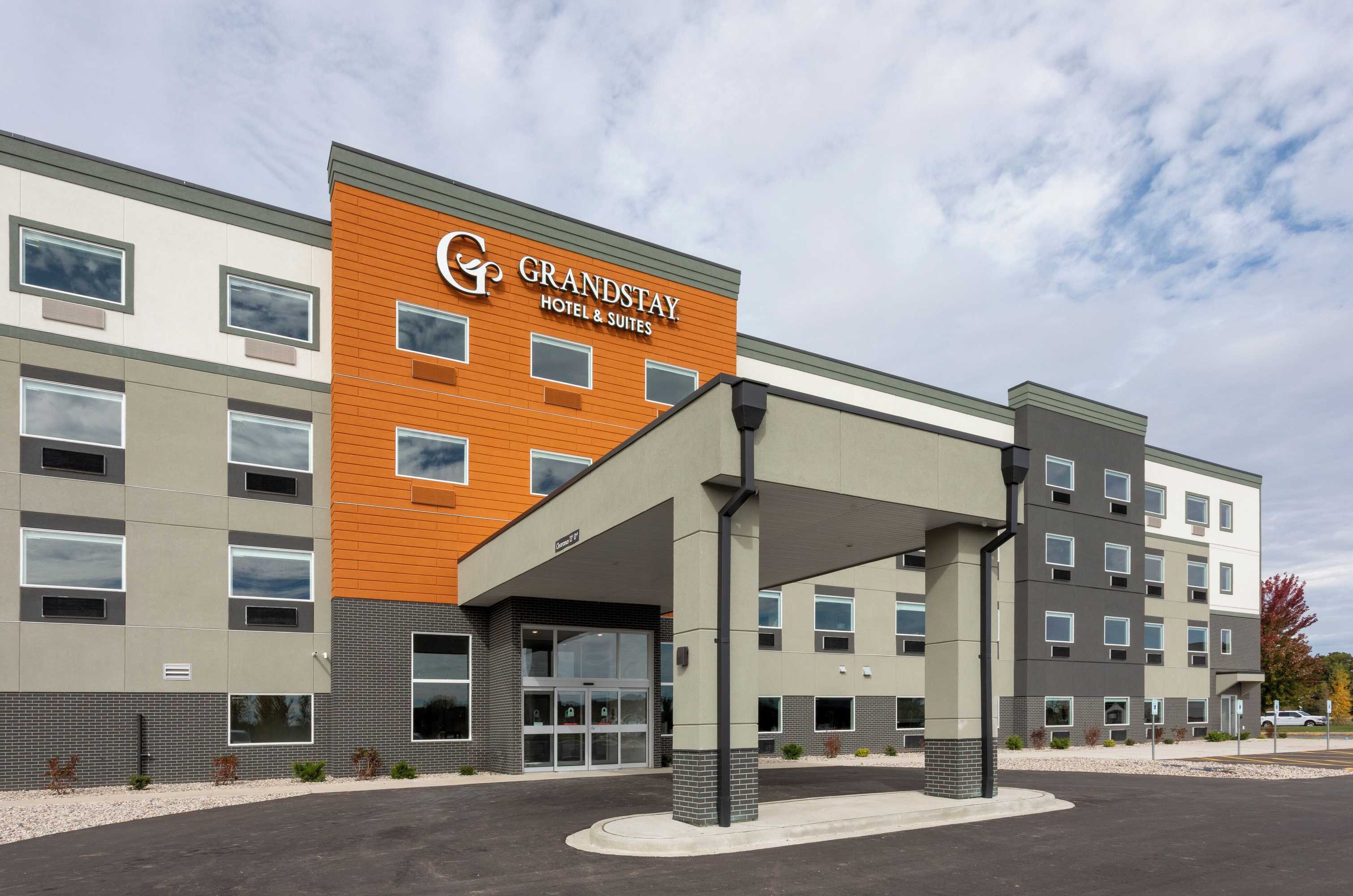 Gift card for Grandstay Hotel & Suites Kaukauna