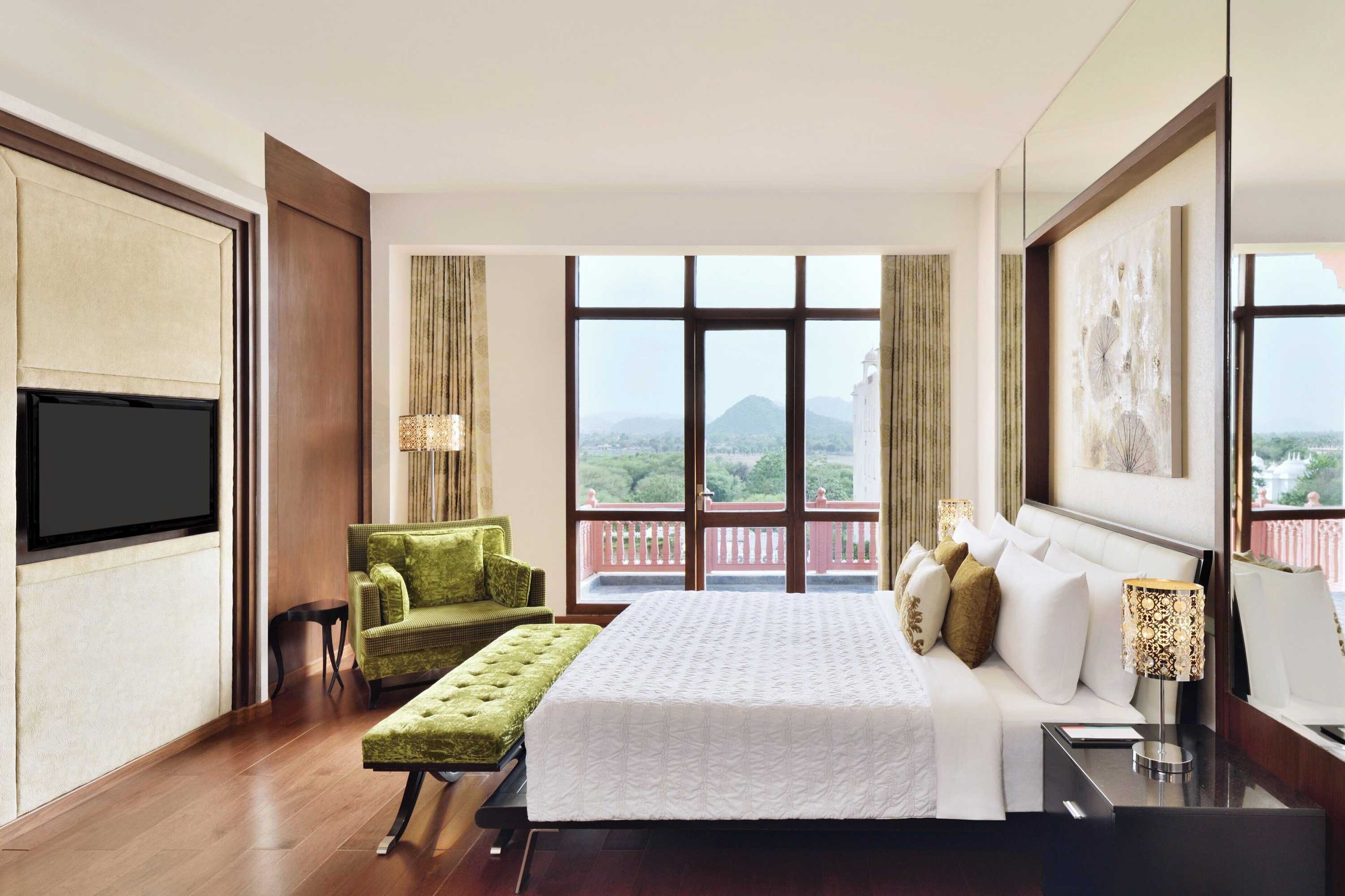 Gift card for Le Méridien Jaipur Resort & Spa Gift card for Le Méridien Jaipur Resort & Spa