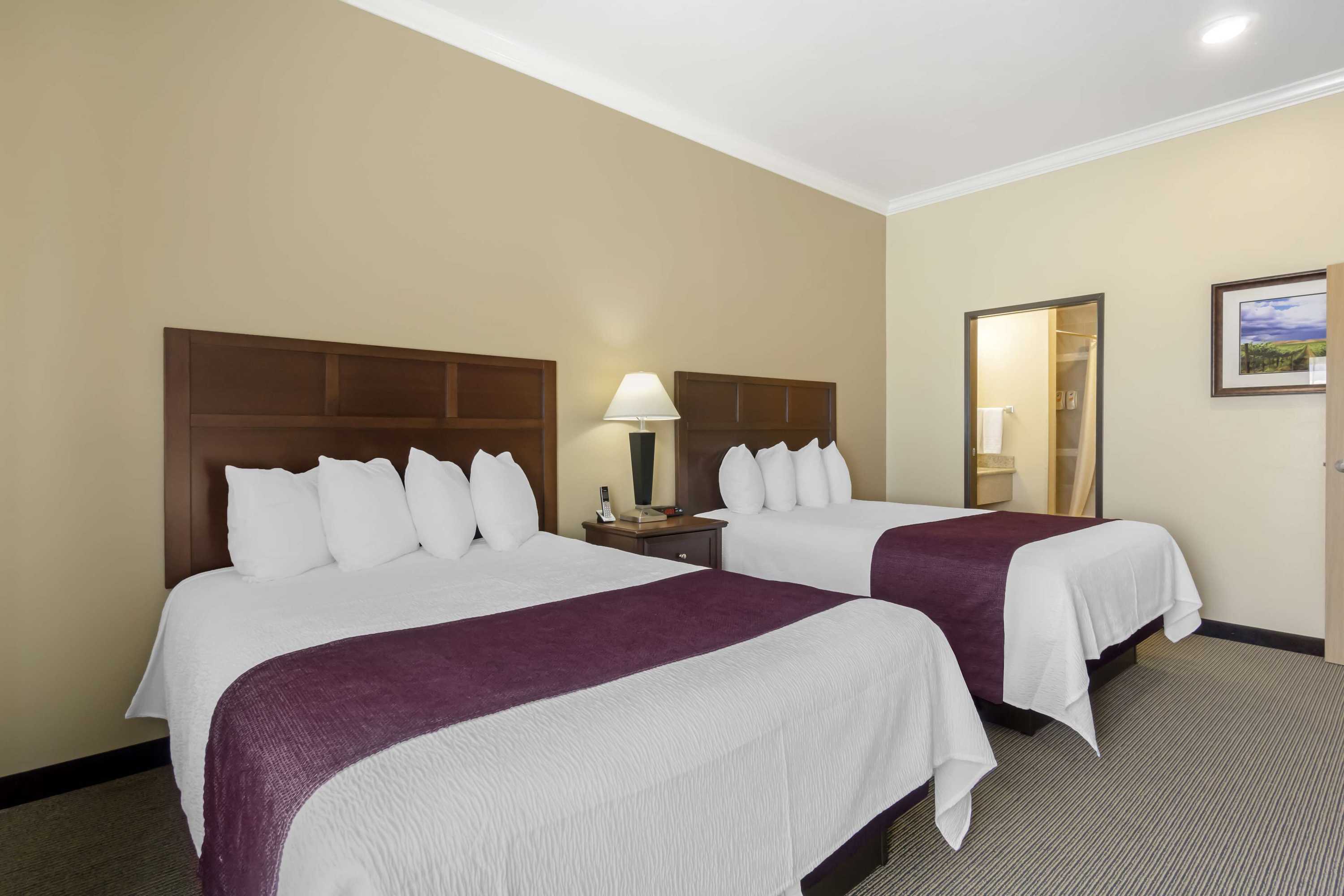 Gift card for Best Western Plus Grapevine Inn Gift card for Best Western Plus Grapevine Inn