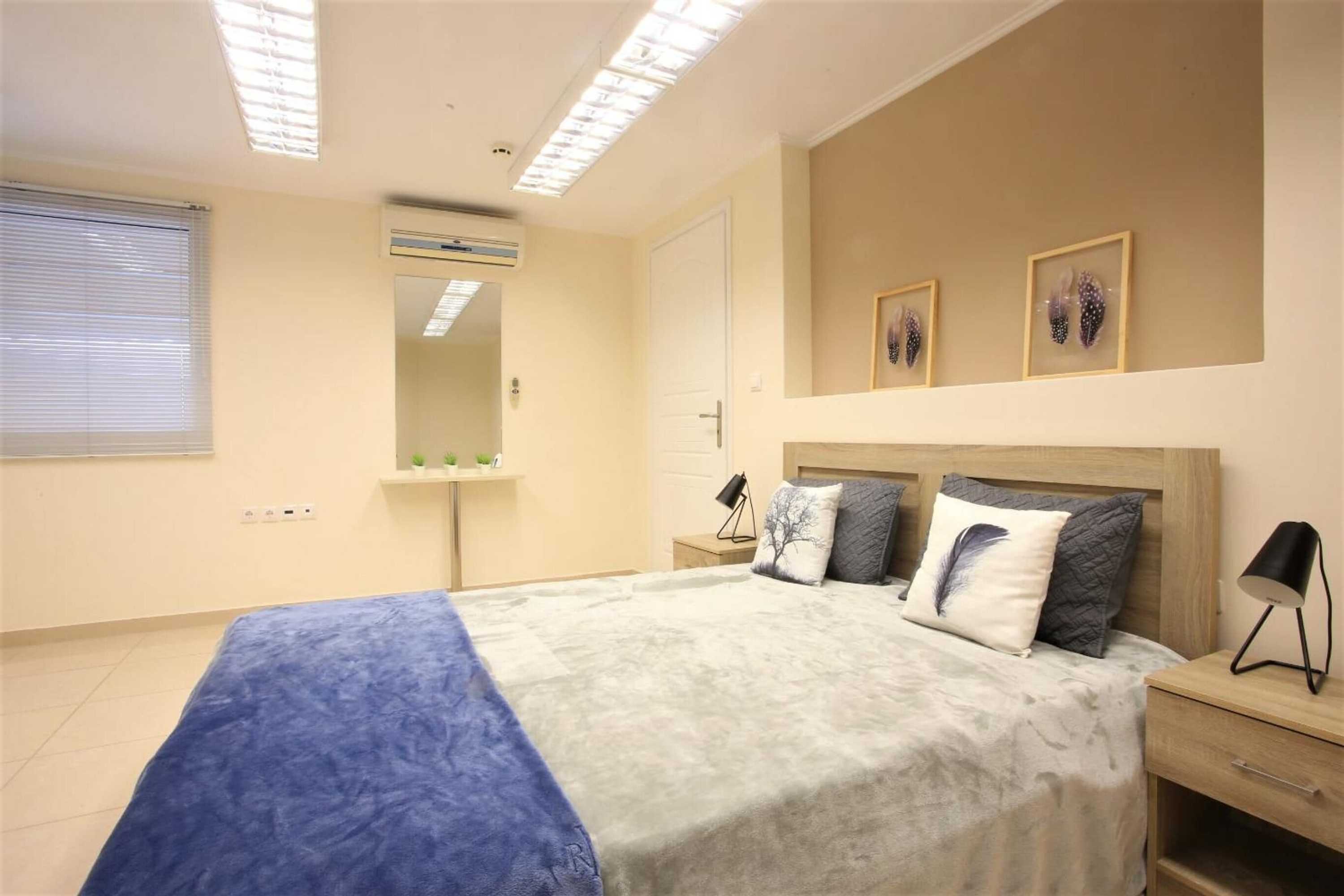 Gift card for GK Airport Suites - Free Shuttle Gift card for GK Airport Suites - Free Shuttle