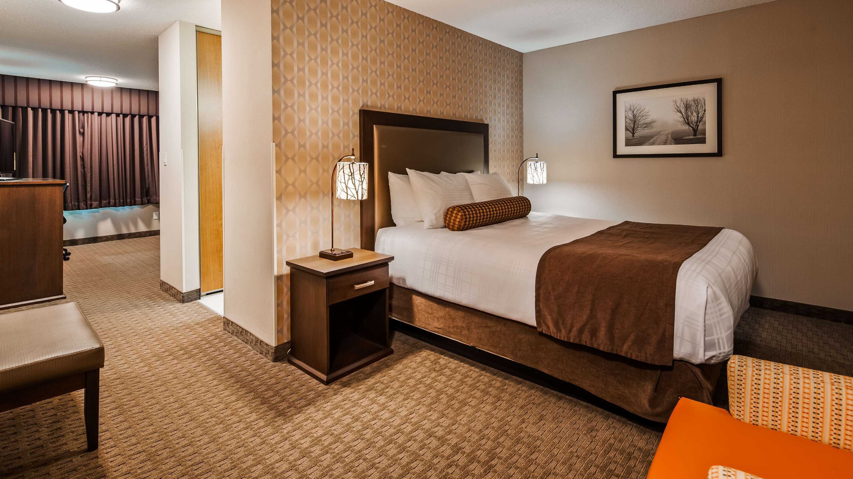 Gift card for Best Western Plus Country Meadows Inn Gift card for Best Western Plus Country Meadows Inn