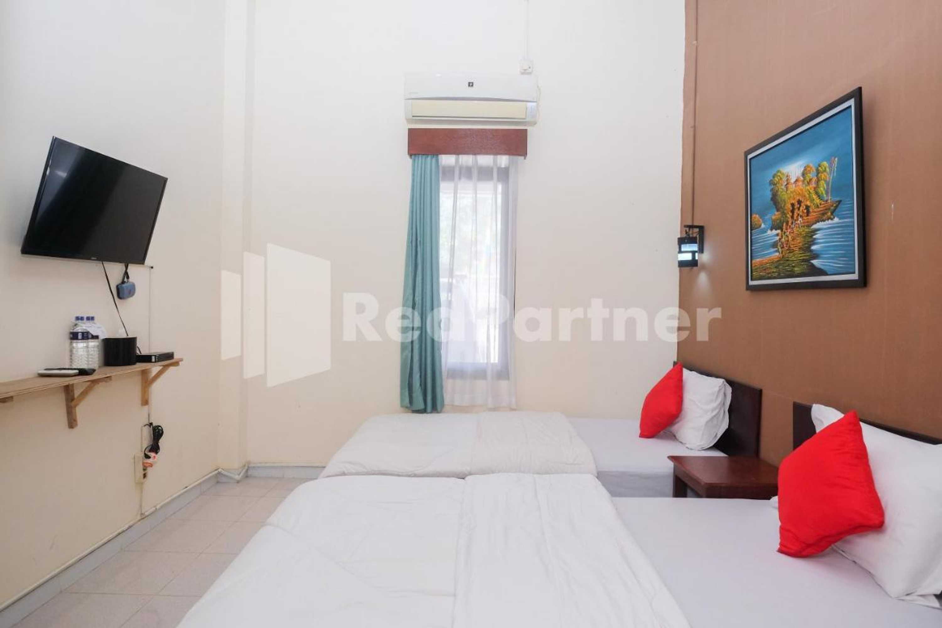 Gift card for Travelista Homestay Near Gor Candradimuka Semarang Mitra Reddoorz Gift card for Travelista Homestay Near Gor Candradimuka Semarang Mitra Reddoorz