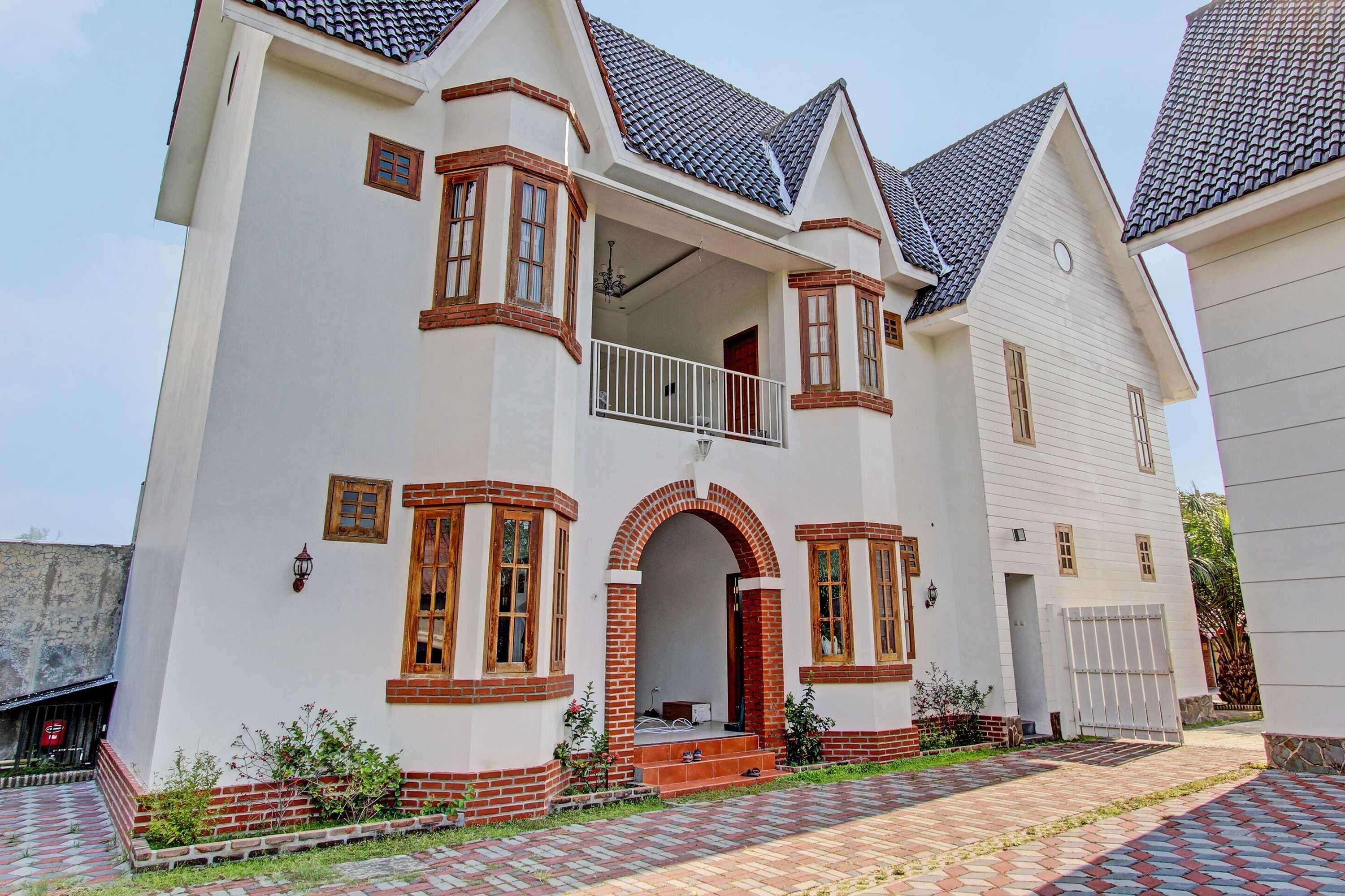 Gift card for Collection O 91629 Ndalem Abhirama Gift card for Collection O 91629 Ndalem Abhirama