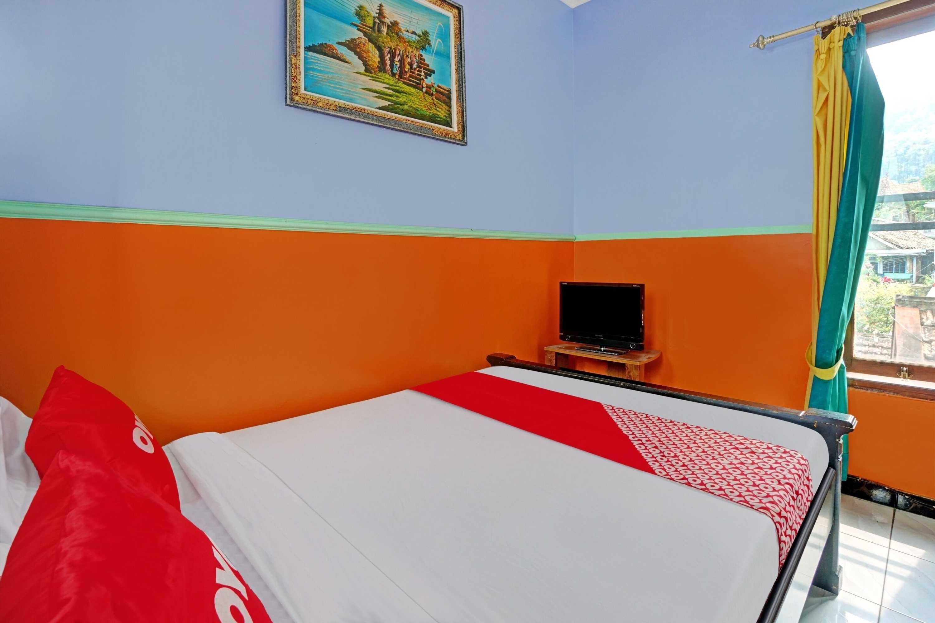 Gift card for Oyo Life 90321 Ken Ken Villa