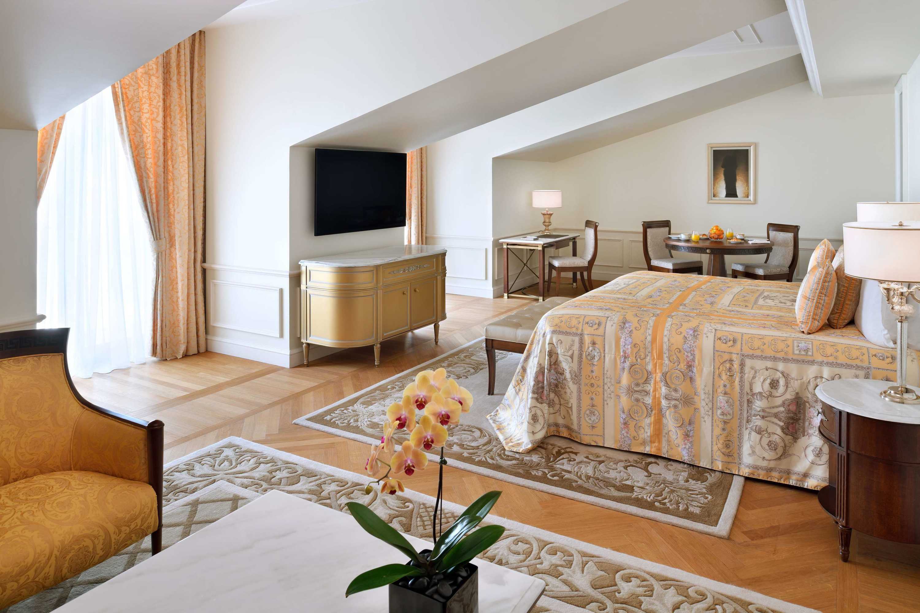 Gift card for Palazzo Versace Dubai Gift card for Palazzo Versace Dubai
