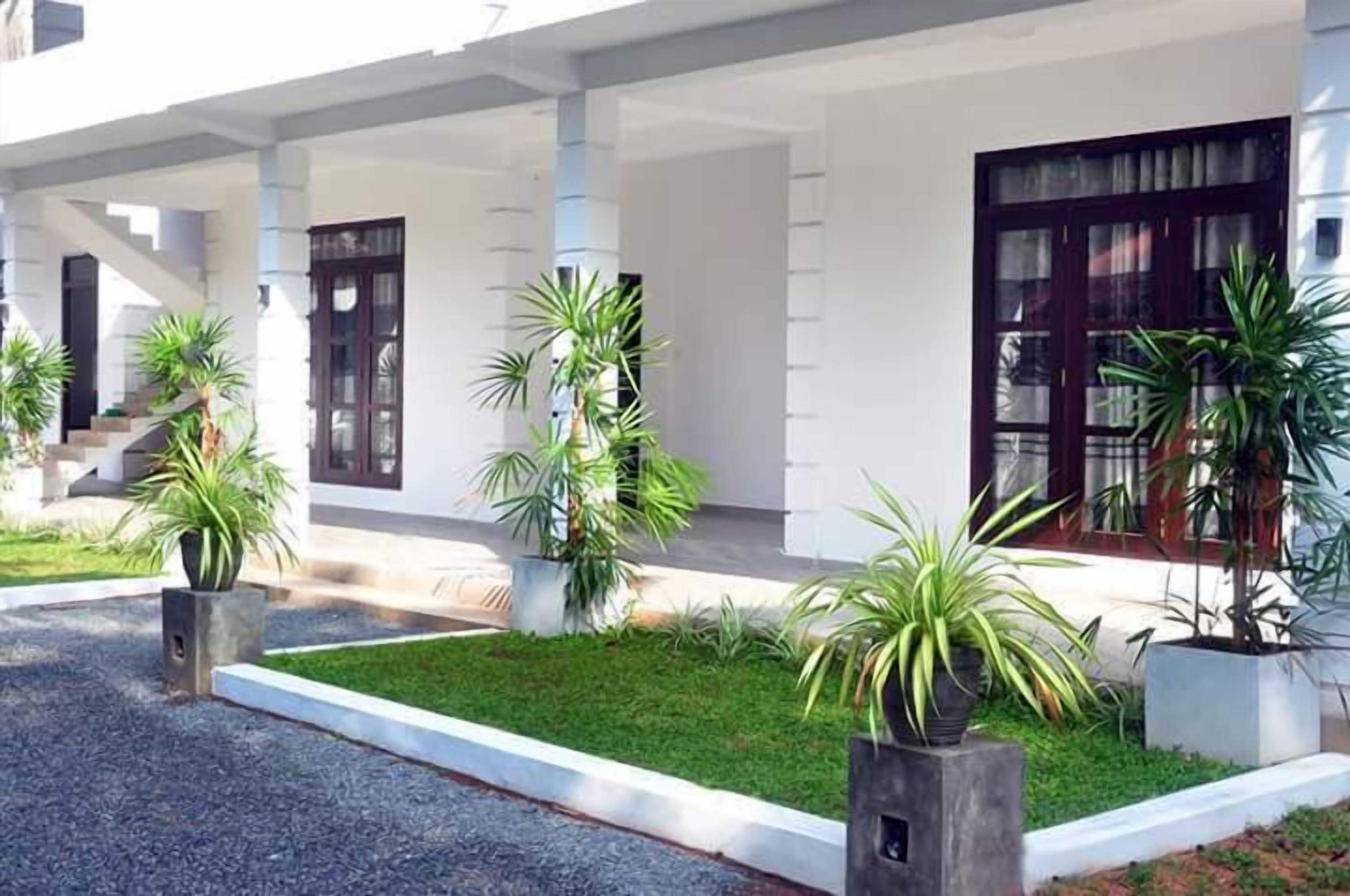 Gift card for Airport Grand Holiday Home