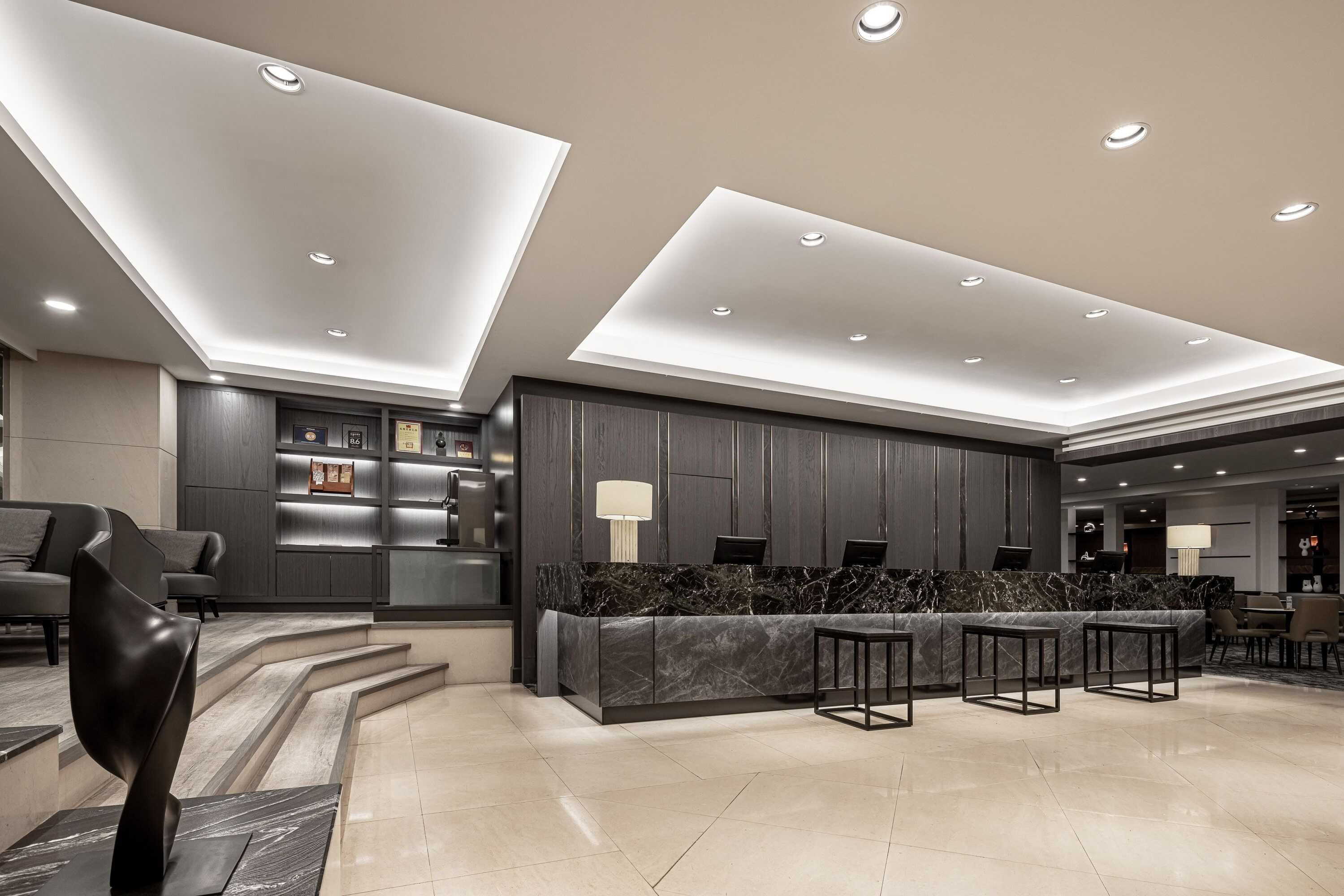 Gift card for Lakeshore Hotel Metropolis