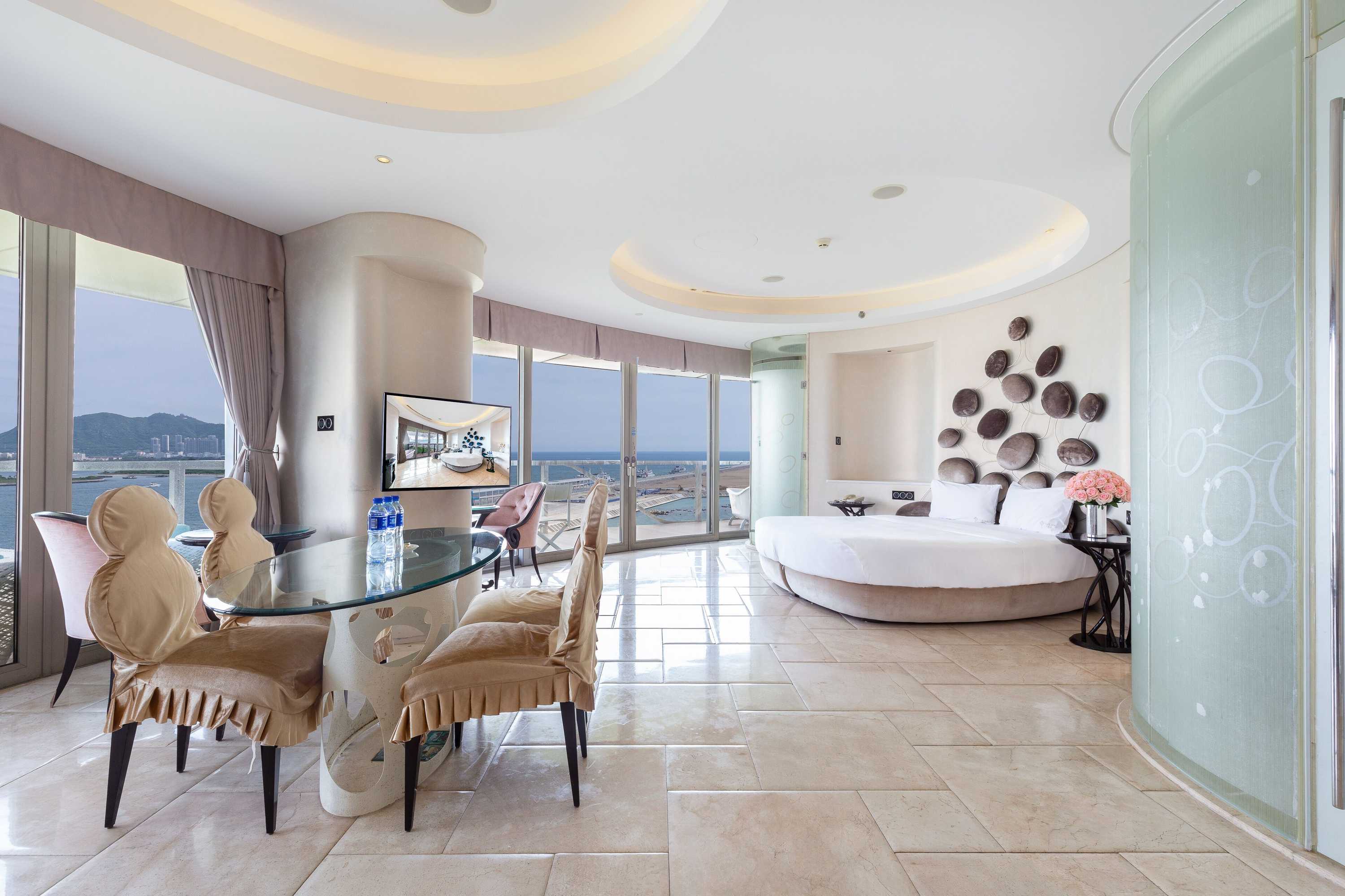 Gift card for Yuejia Sea Apartment Phoenix Island Gift card for Yuejia Sea Apartment Phoenix Island