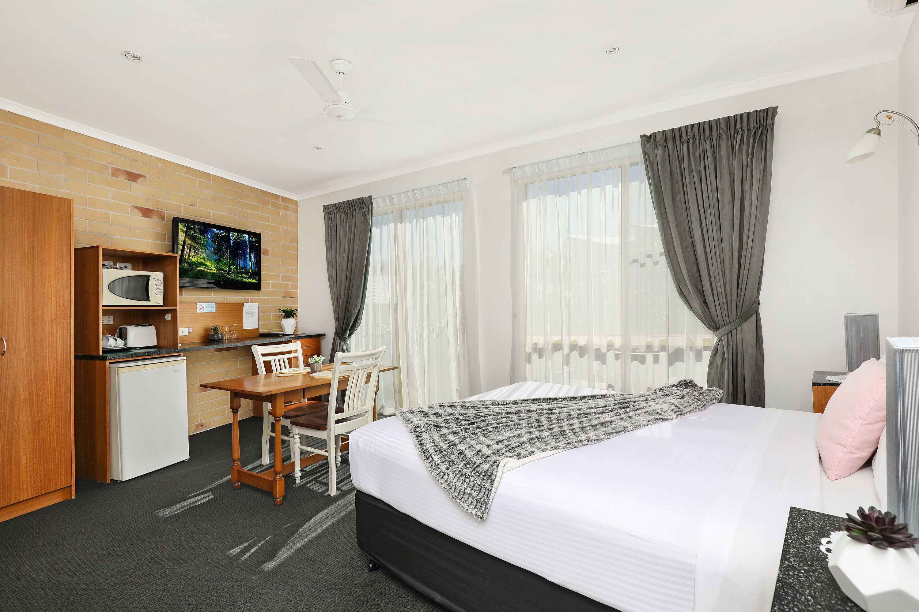 Gift card for Caboolture Riverlakes Motel Gift card for Caboolture Riverlakes Motel