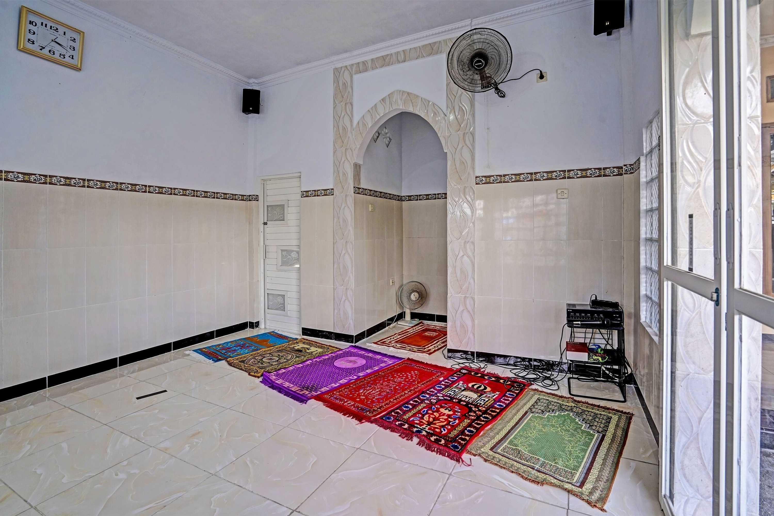 Gift card for Oyo 91848 Kost As-Salaam Syariah Gift card for Oyo 91848 Kost As-Salaam Syariah