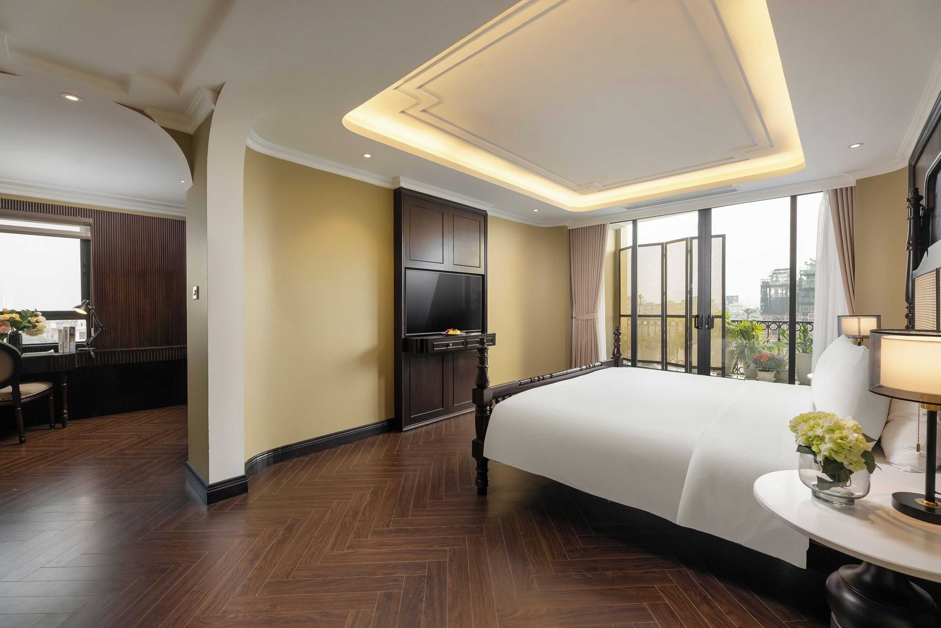 Gift card for May De Ville Crown Hotel & Spa Gift card for May De Ville Crown Hotel & Spa