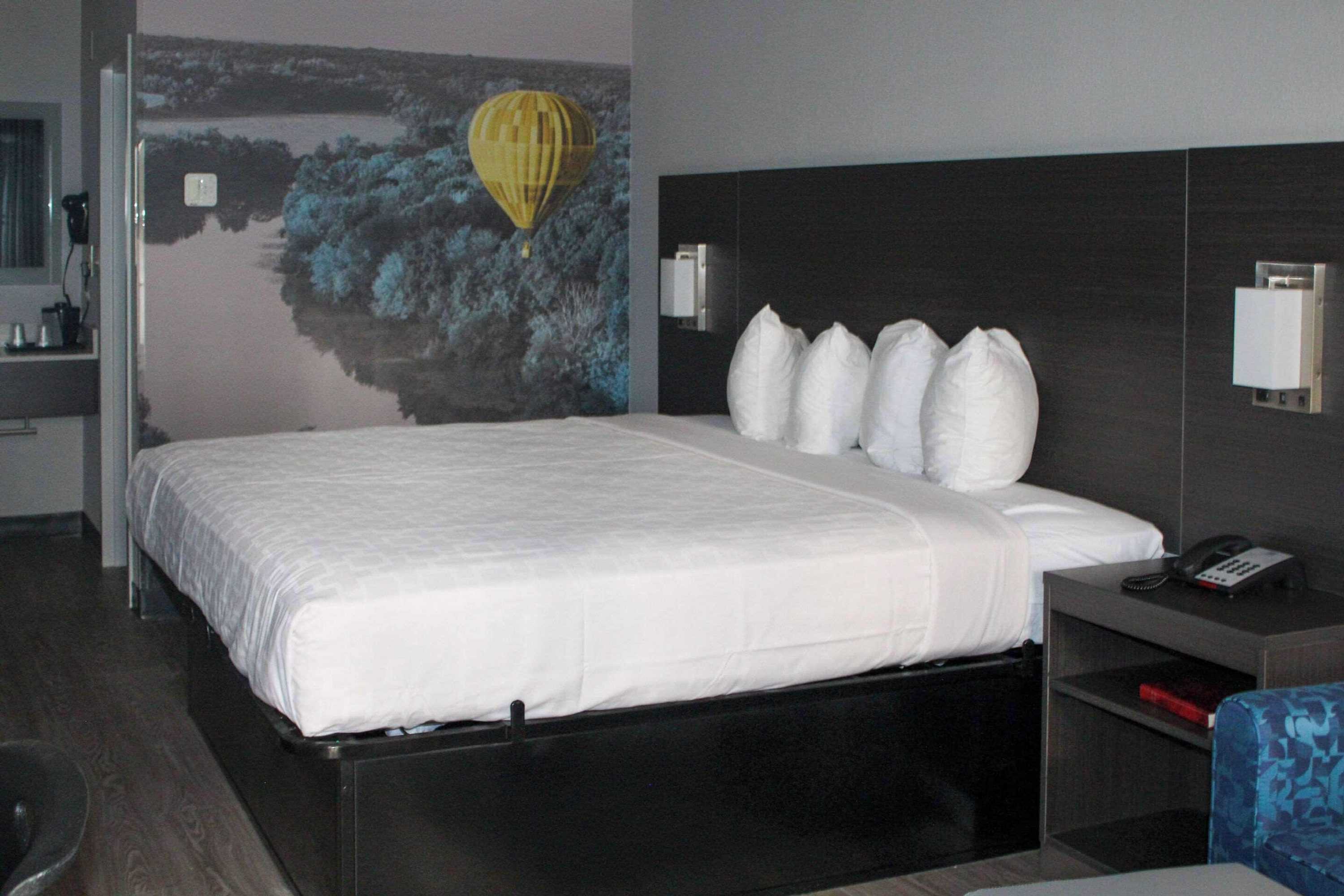 Gift card for Clarion Pointe Statesville Gift card for Clarion Pointe Statesville