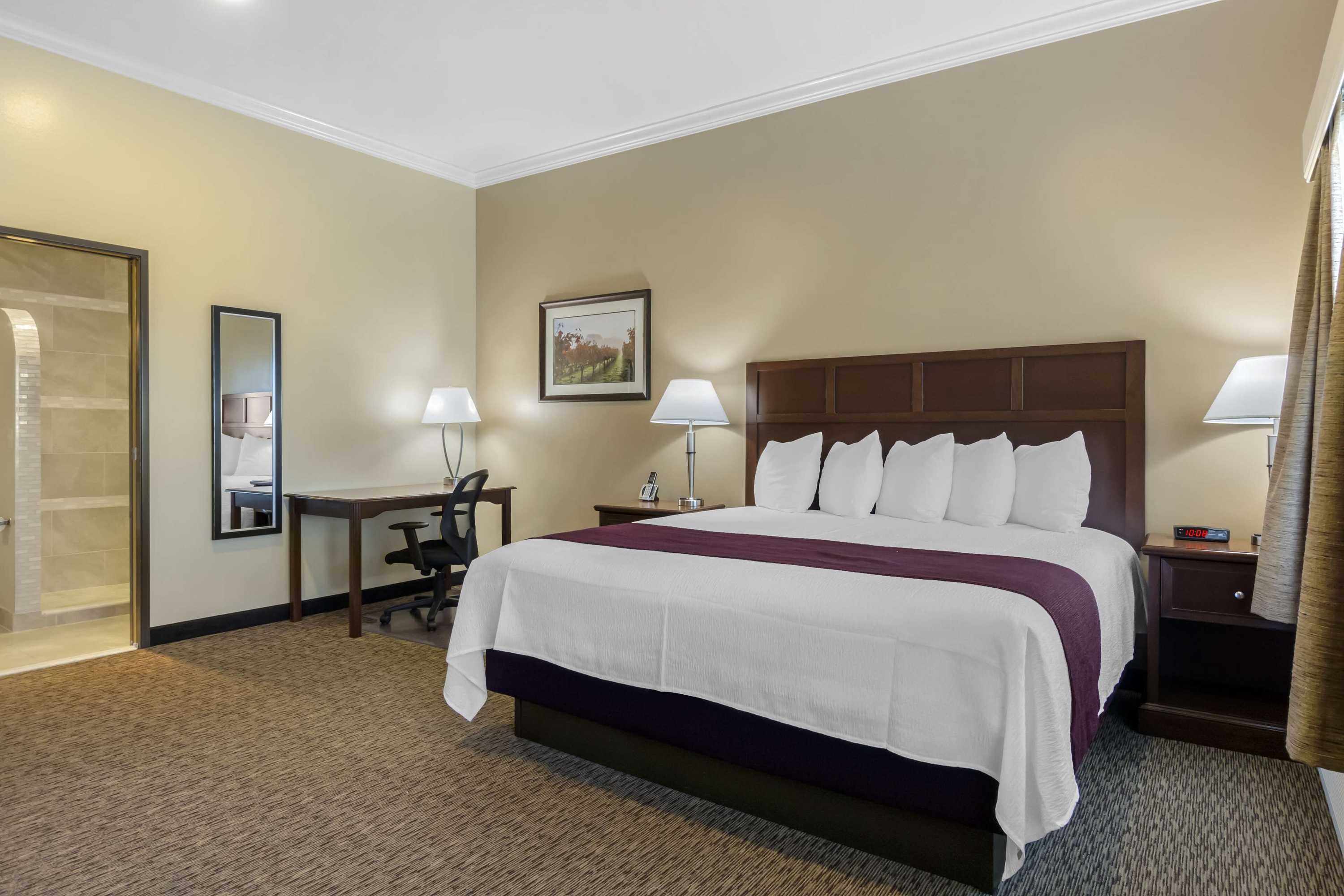 Gift card for Best Western Plus Grapevine Inn Gift card for Best Western Plus Grapevine Inn