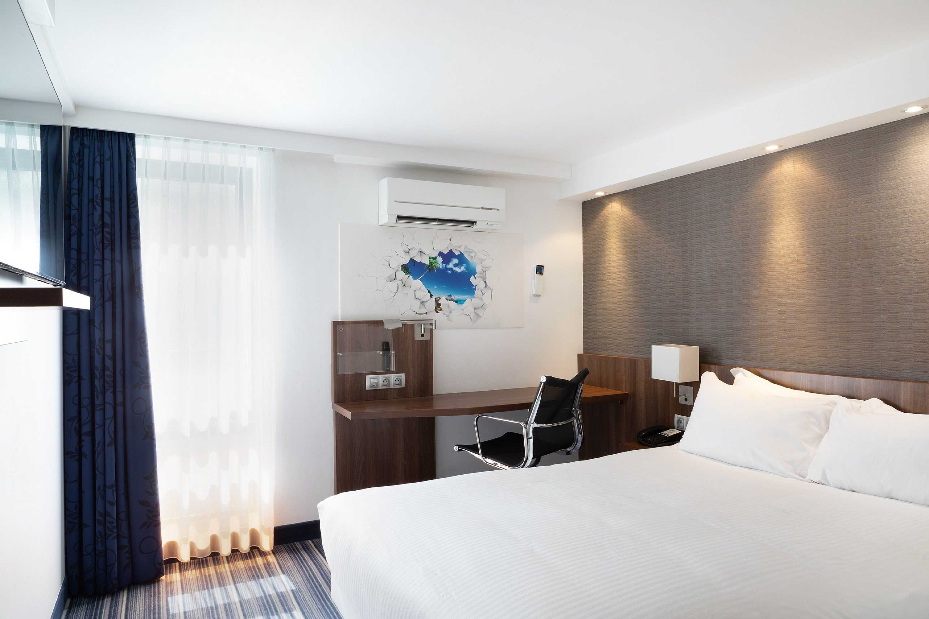 Gift card for Holiday Inn Marseille Airport by Ihg Gift card for Holiday Inn Marseille Airport by Ihg