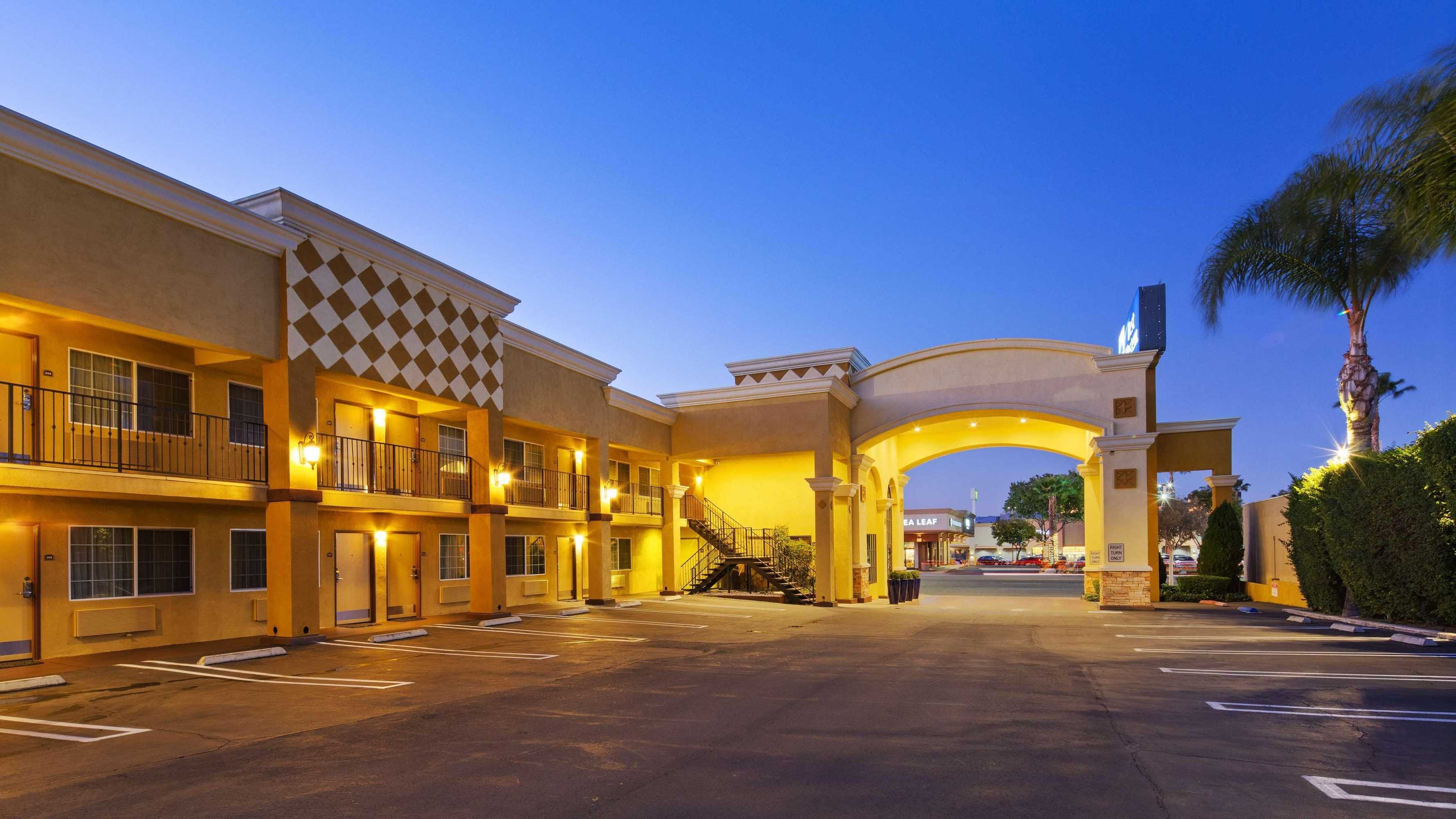 Gift card for Best Western Woodland Hills Inn Gift card for Best Western Woodland Hills Inn