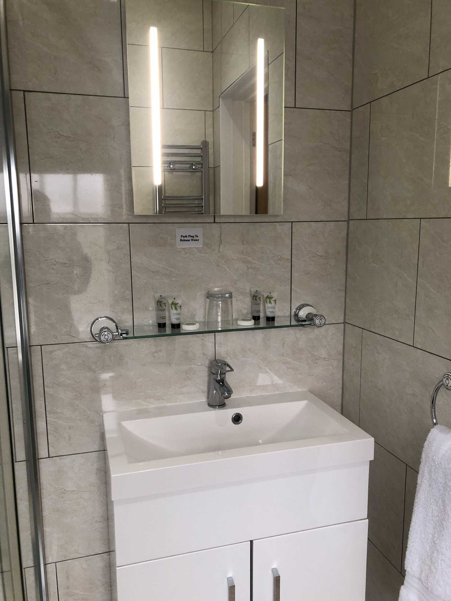 Gift card for The Queen Phillippa